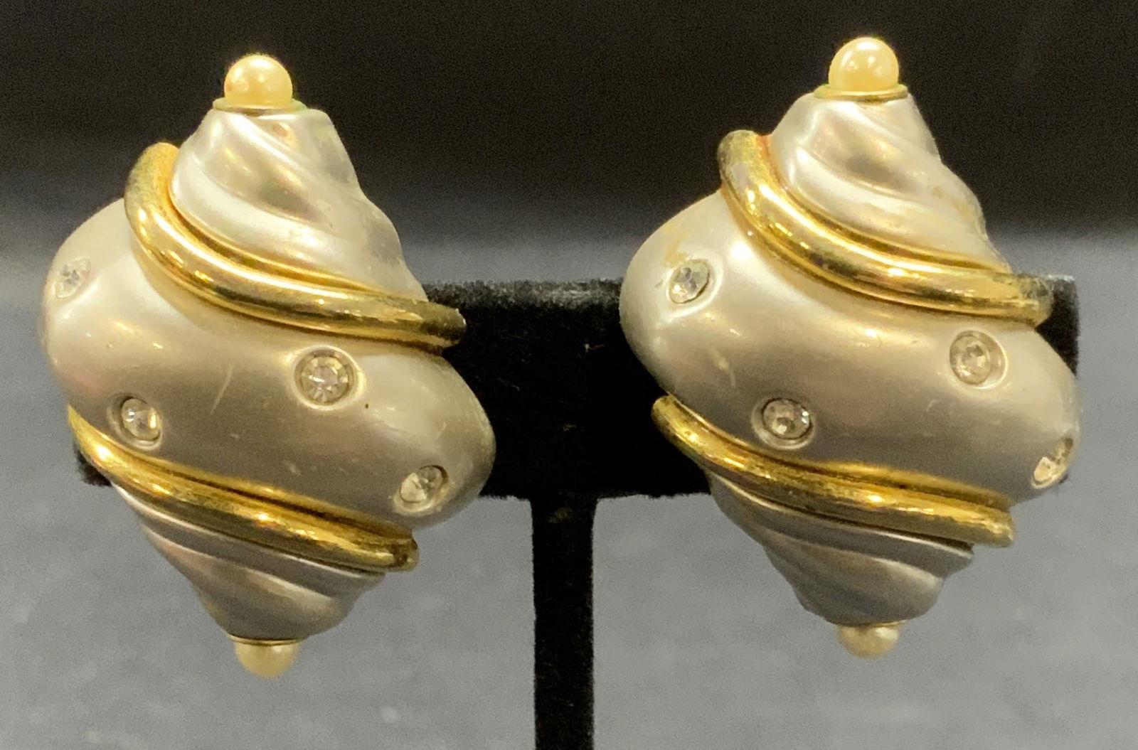 KENNETH LANE Silver Tone Crystal Shell Earrings (1 of 6)