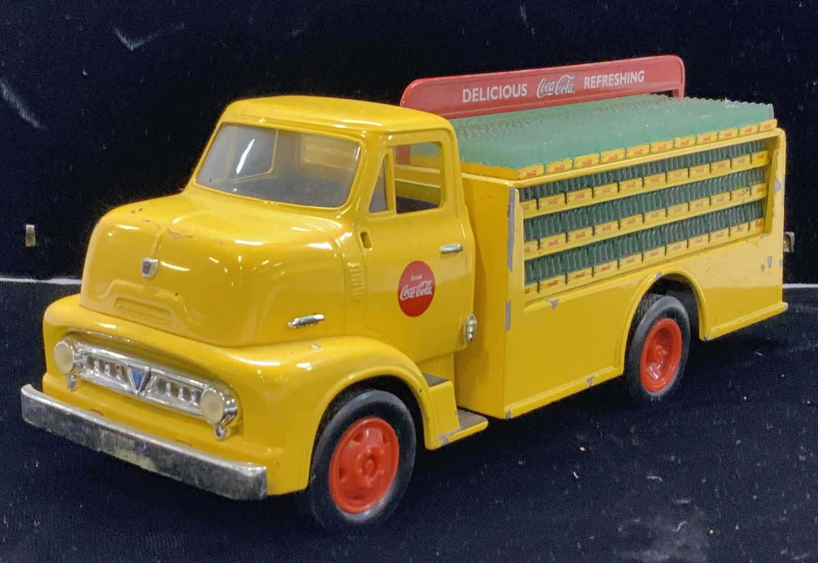 Vintage Collectible Coca Cola Truck Dye Cast Bank (1 of 11)