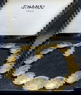 CHANEL Gold Tn Medallion Necklace Collection 26 Fr: Vintage 1980s Chanel Collection 26 gold toned medallion necklace with interlocking C motif. Designed by Victoire De Castellane as head designer for Chanel. Drop length approx. 8 inches. 18 in from end