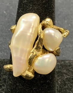 14K Gold & Baroque Pearl Sculptural Brutalist Ring: 14k gold brutalist ring with sculptural branch setting and 3 baroque pearls. Marked 14k to interior band. Ring size 6.5. Largest pearl measures approx. 7/8 x 3/8 inches. Some surface wear