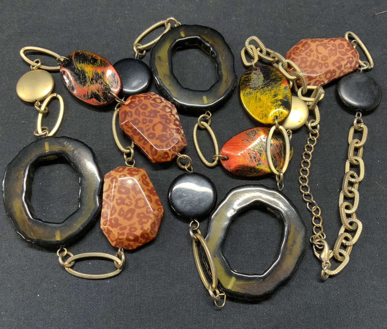 Lucite necklaces shop chunky
