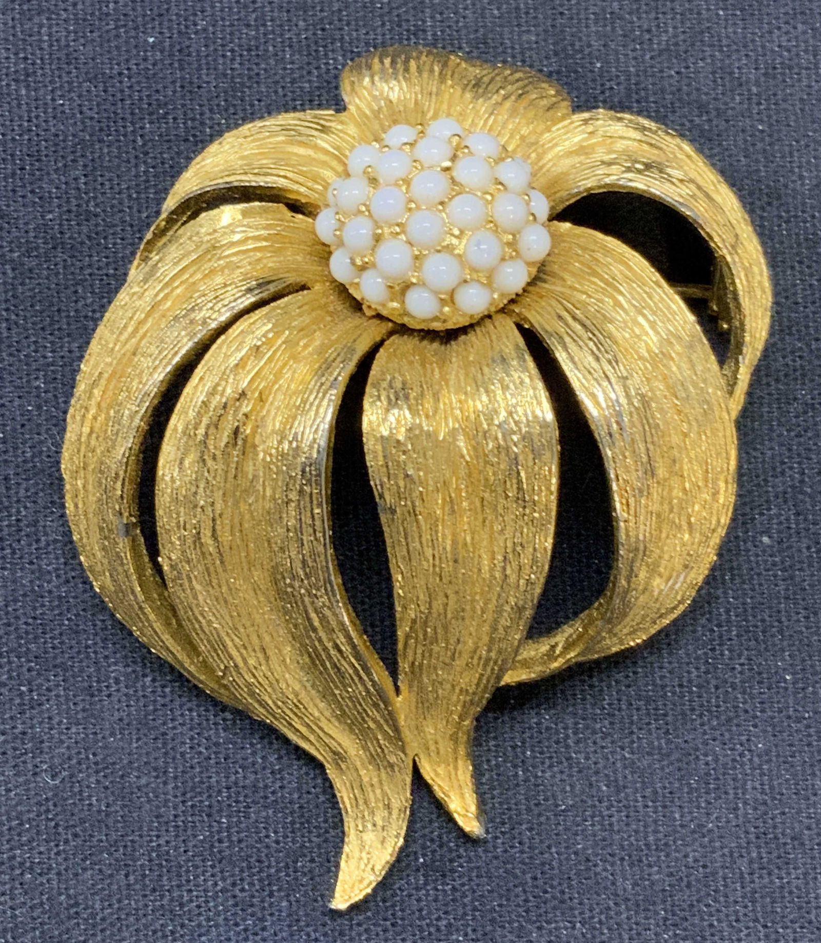 HATTIE CARNEGIE Gold Tone Flower Brooch (1 of 7)