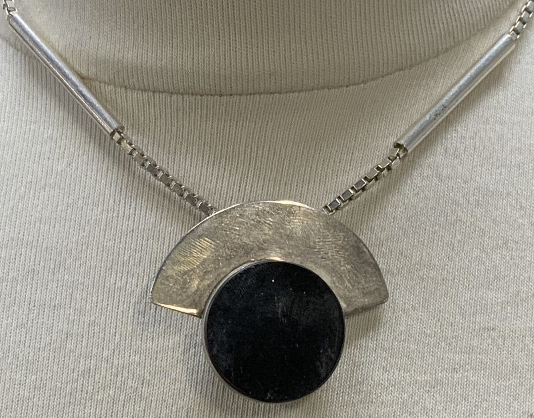 Sgn Sterling Silver Onyx Pendant Brooch Necklace (1 of 9)