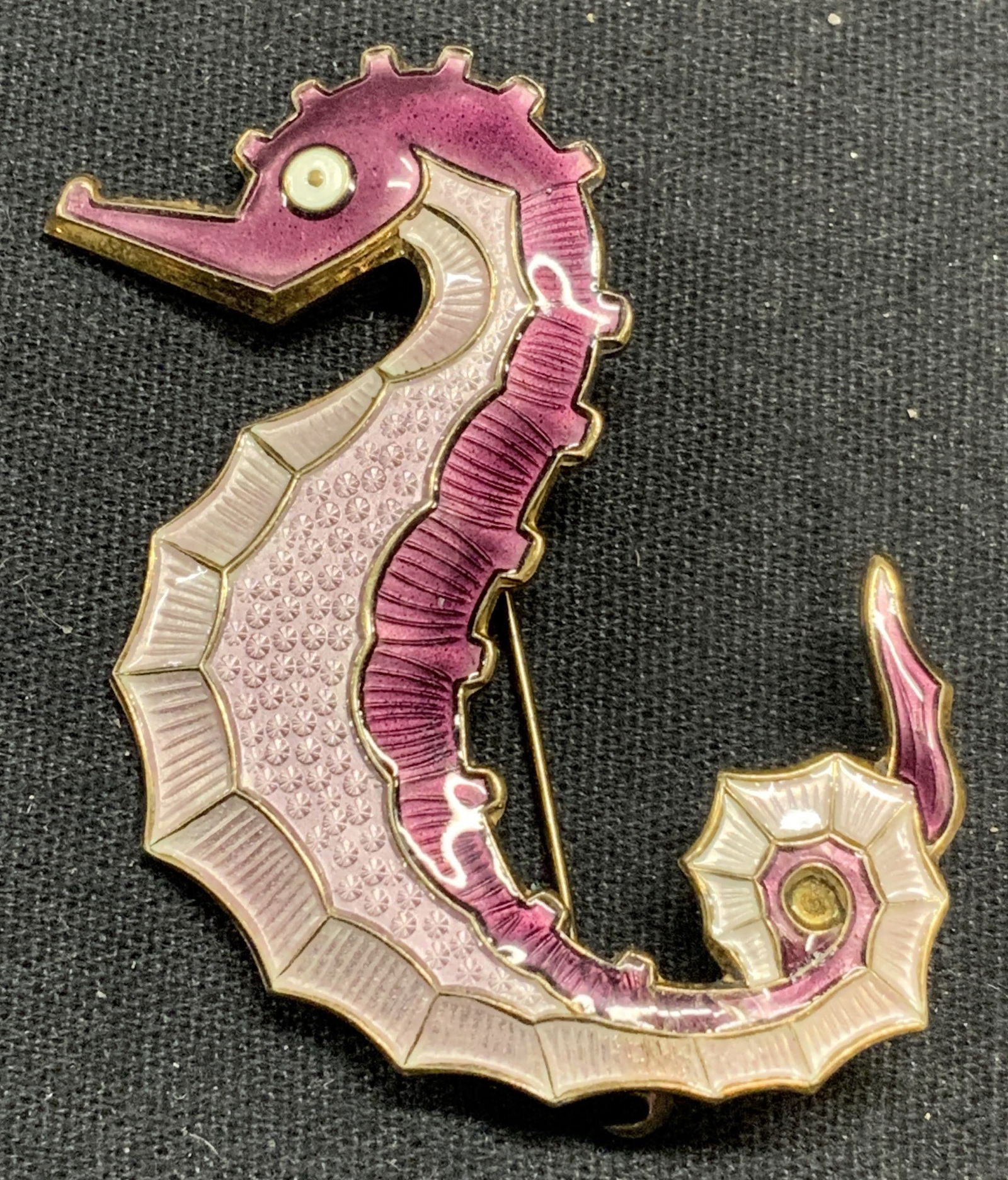 DAVID ANDERSEN Sterling Silver Seahorse Brooch (1 of 6)