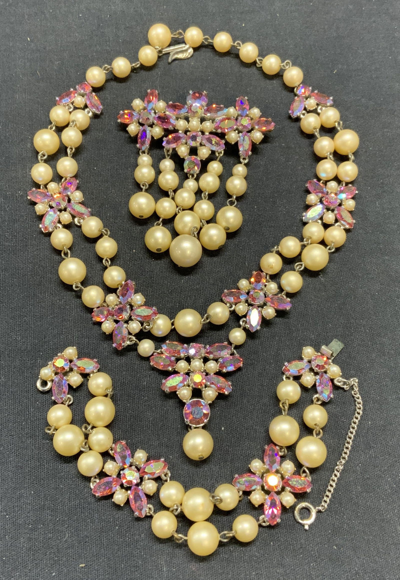 3 Faux Pearl Crystal Necklace, Bracelet & Brooch (1 of 9)