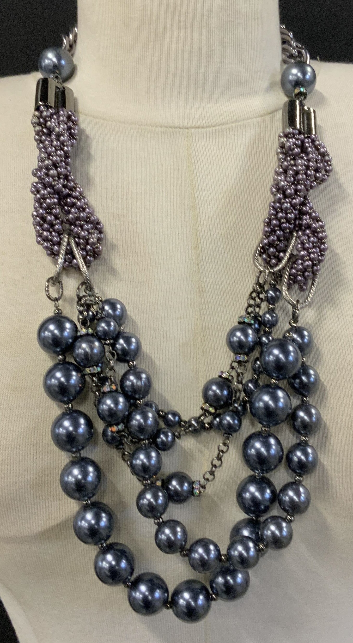Faux Tahitian Pearl Beaded Statement Necklace (1 of 8)