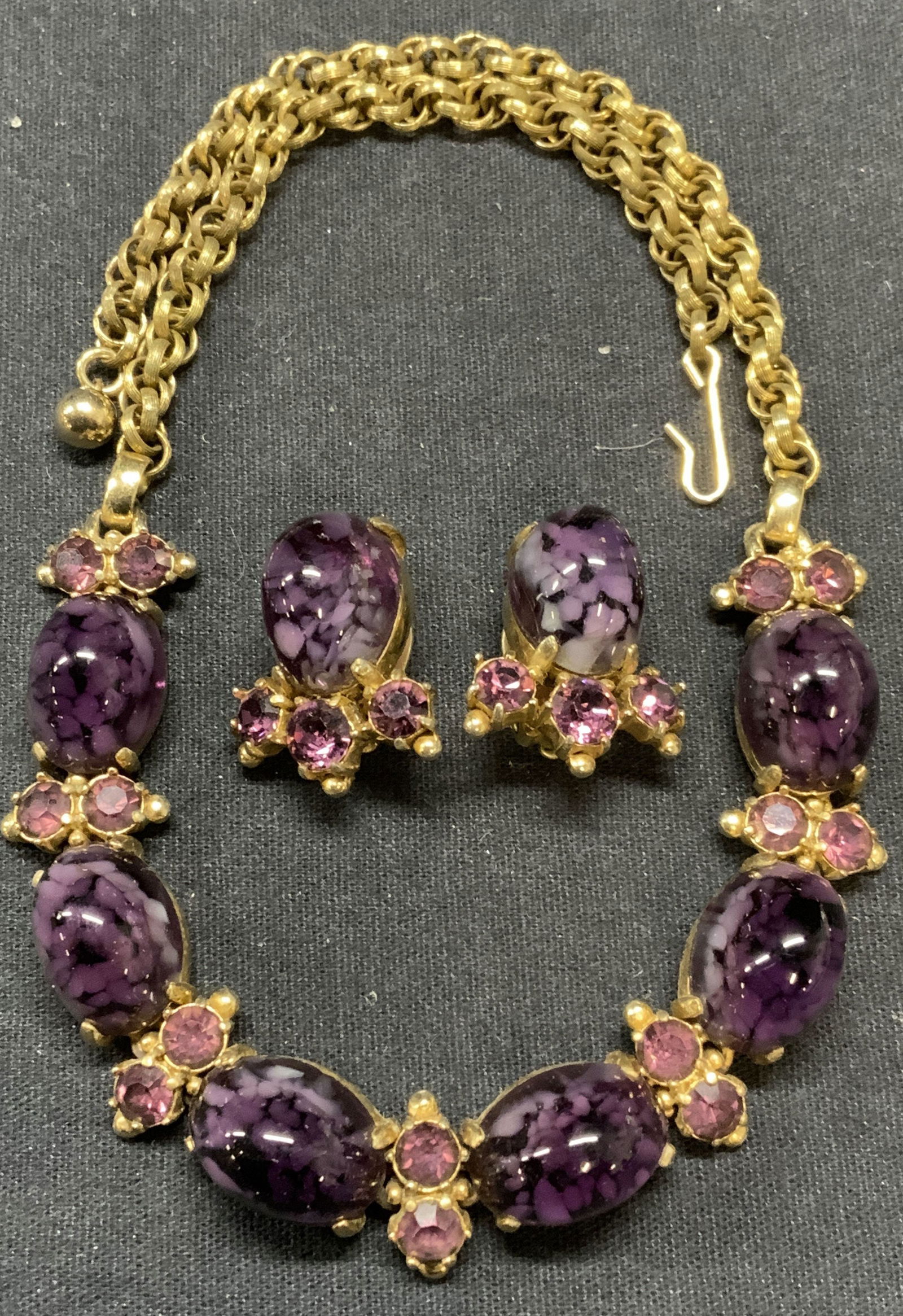 2 SCHIAPARELLI Gold Tn Purple Crystal Jewelry Set (1 of 9)