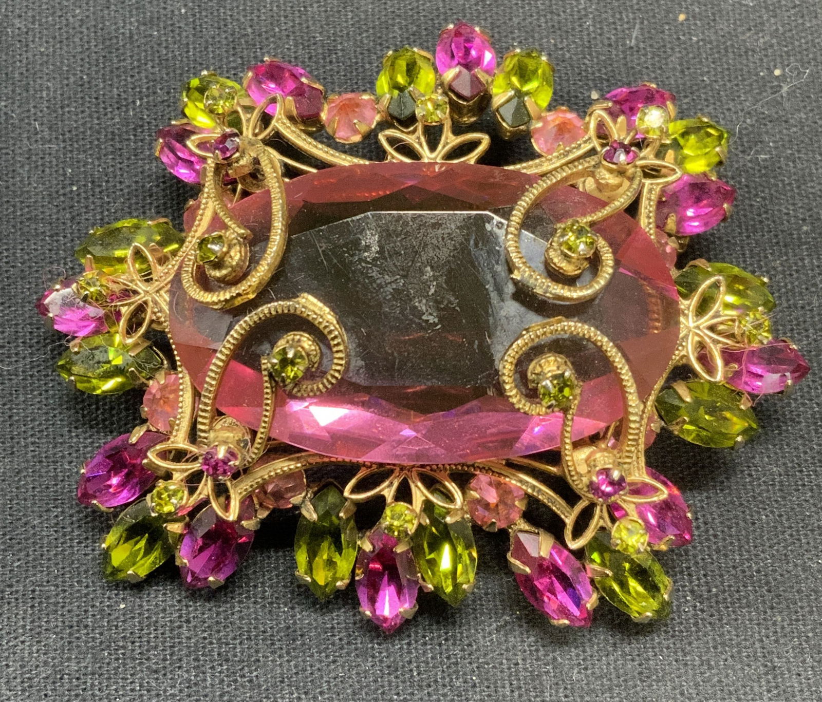SCHREINER Gold Tone Pink & Green Crystal Brooch (1 of 6)