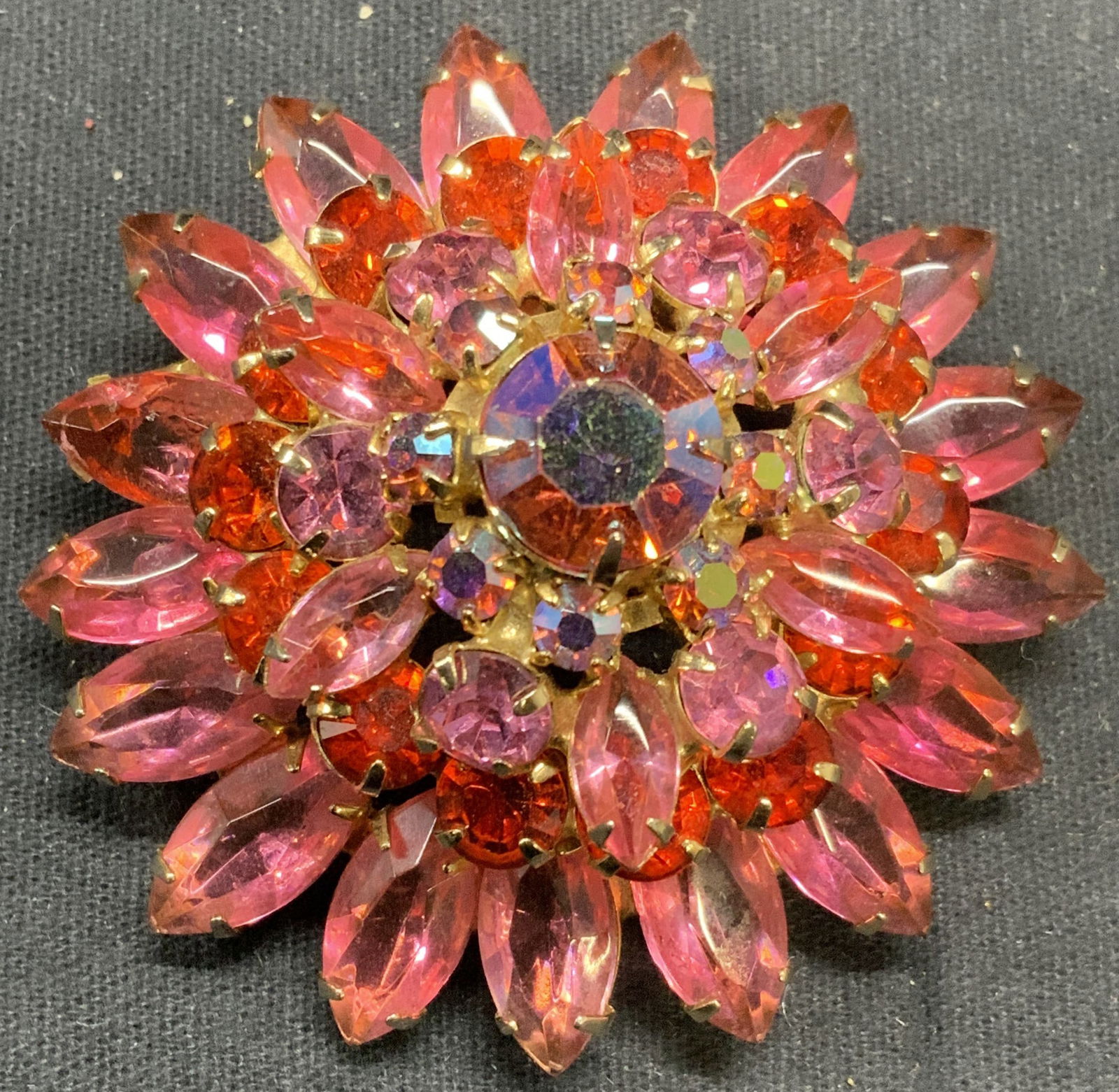 Gold Tone Pink Crystal Flower Brooch (1 of 7)