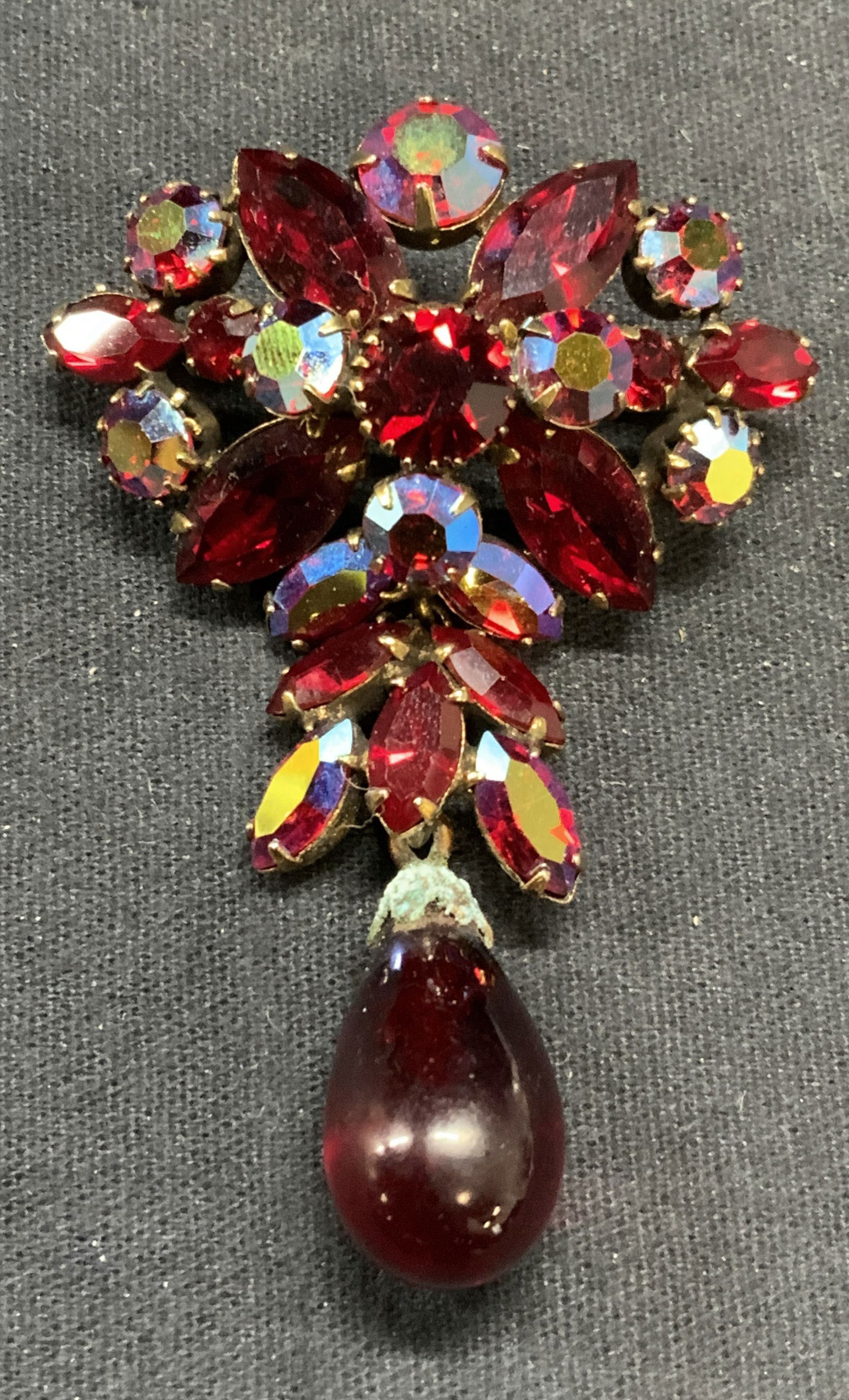 REGENCY JEWELS Red Crystal Dangle Brooch (1 of 6)