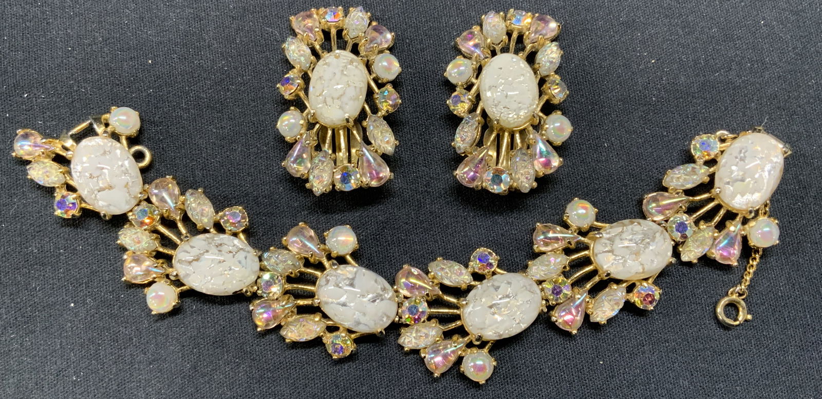 2 SCHIAPARELLI White Crystal Bracelet & Earrings (1 of 10)