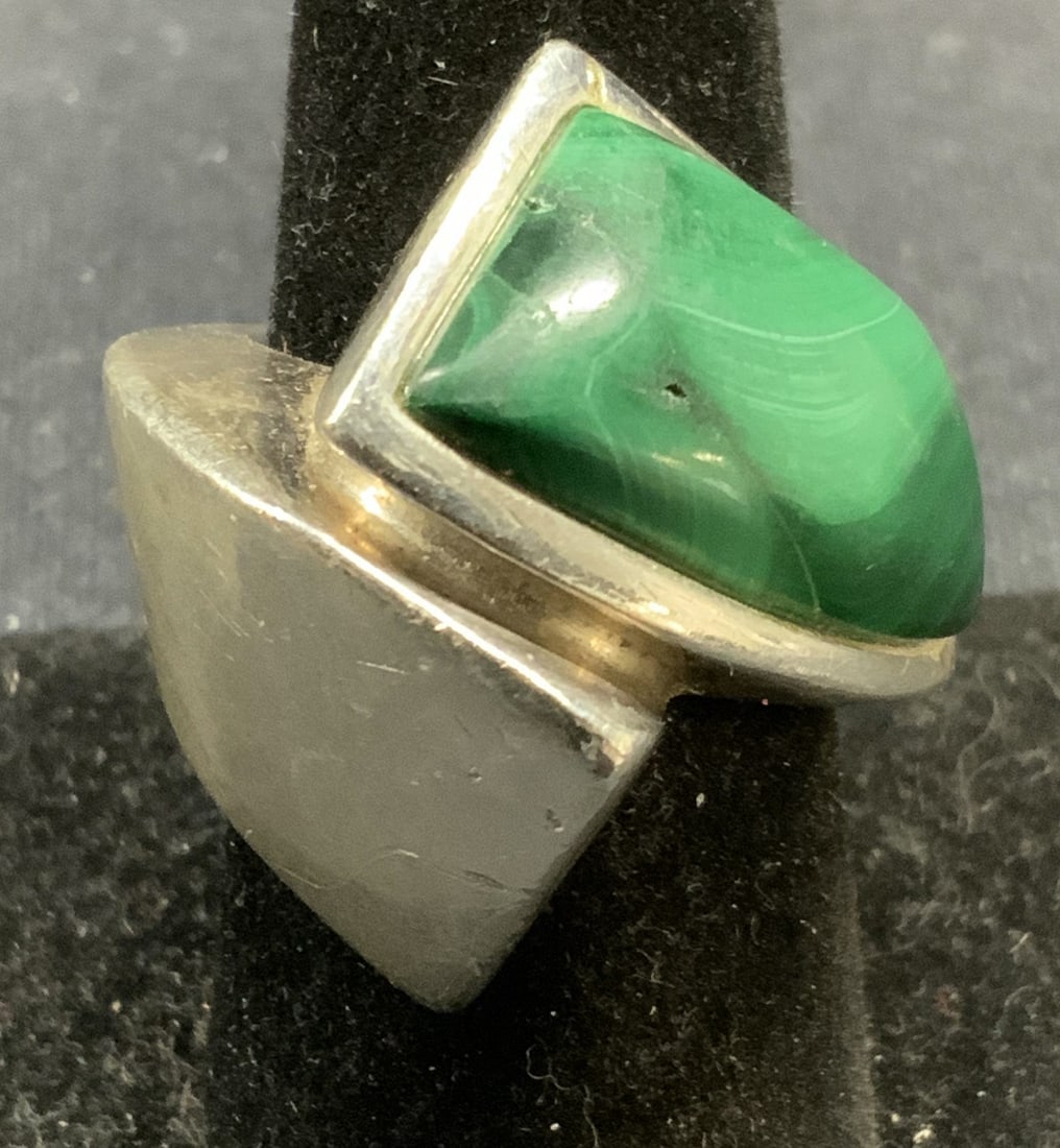 ILARIO Sterling Silver Malachite Statement Ring (1 of 6)