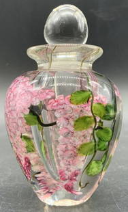 DANIEL SALAZAR Lundberg Studios Perfume Bottle: 1991 DANIEL SALAZAR Lundberg Studios Pink Wisteria Perfume Bottle. A vintage art glass perfume bottle featuring pink & green hued florals & foliage. Marked 1991 DANIEL SALAZAR Lundberg Studios 071807.