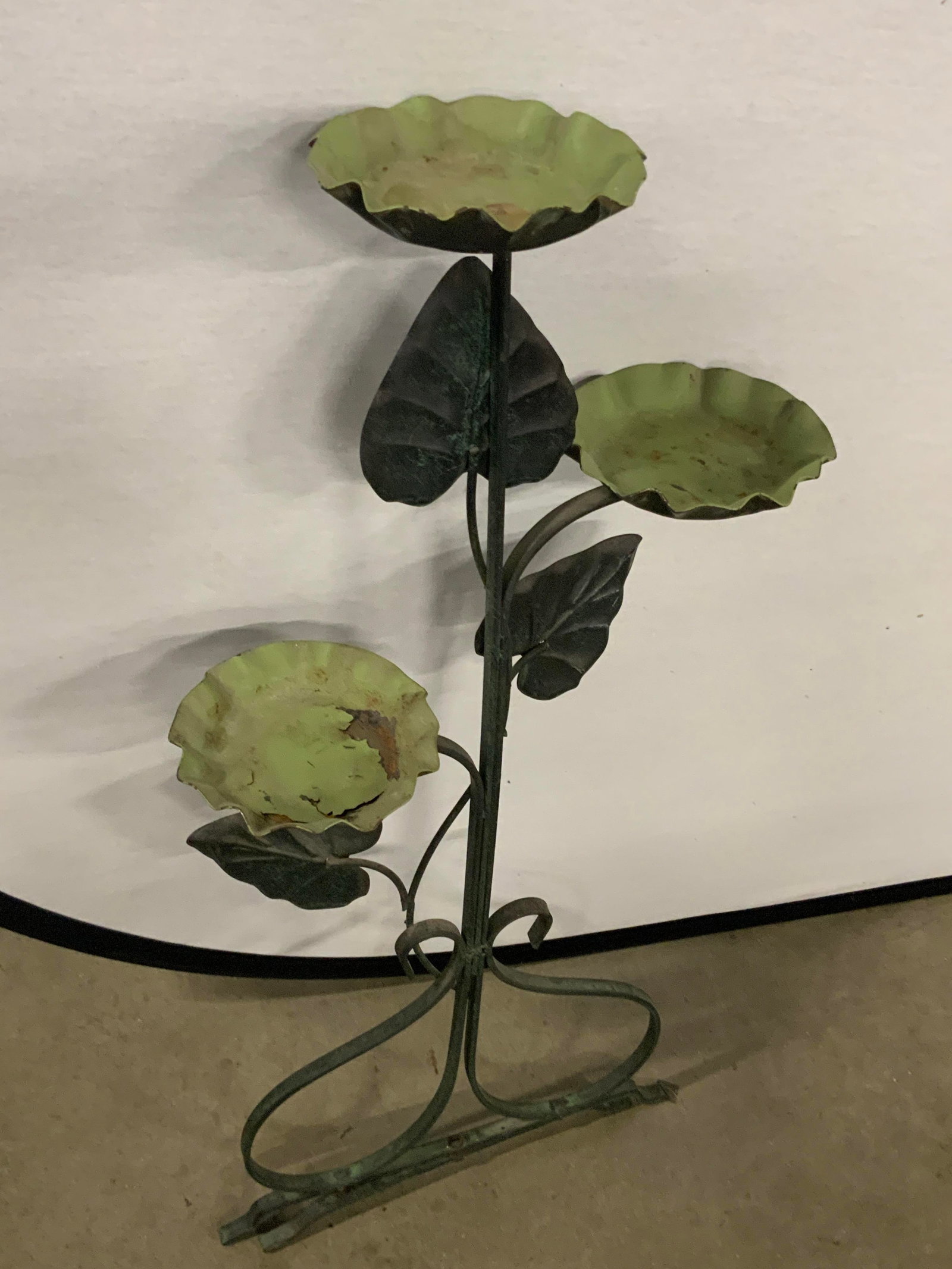 Vintage Green Metal Standing Plant Stand 2.6ft (1 of 14)
