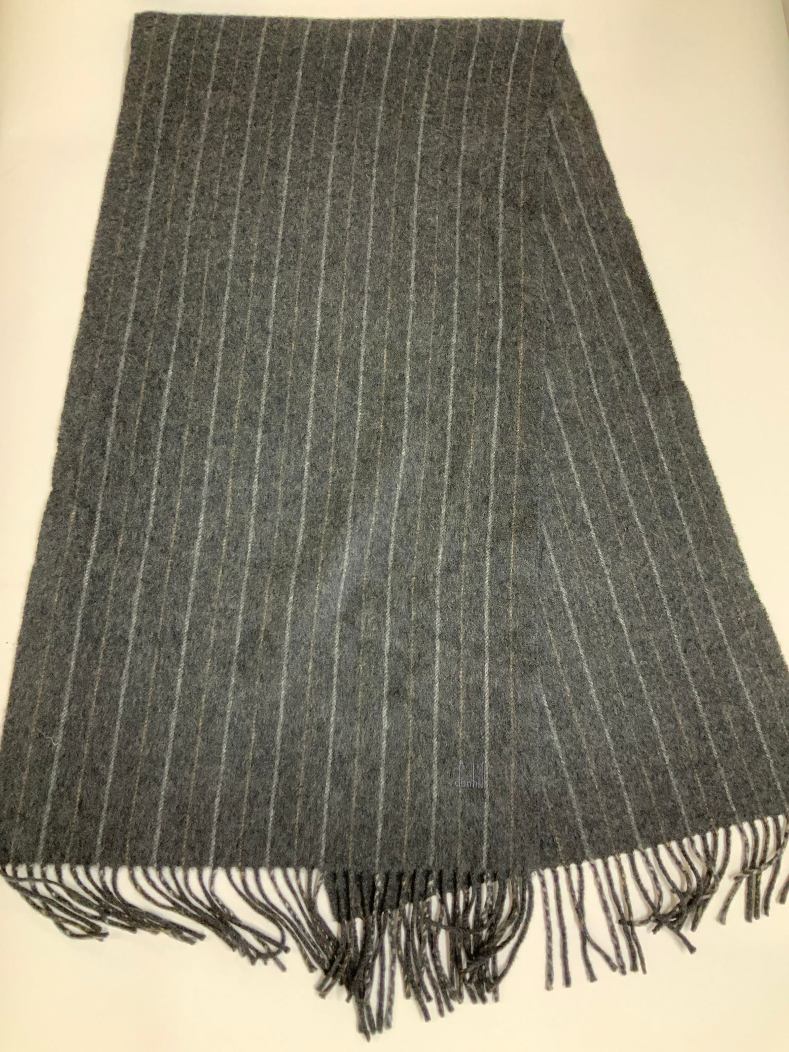 DUNHILL Grey Cashmere Scarf w Tassels, England (1 of 6)