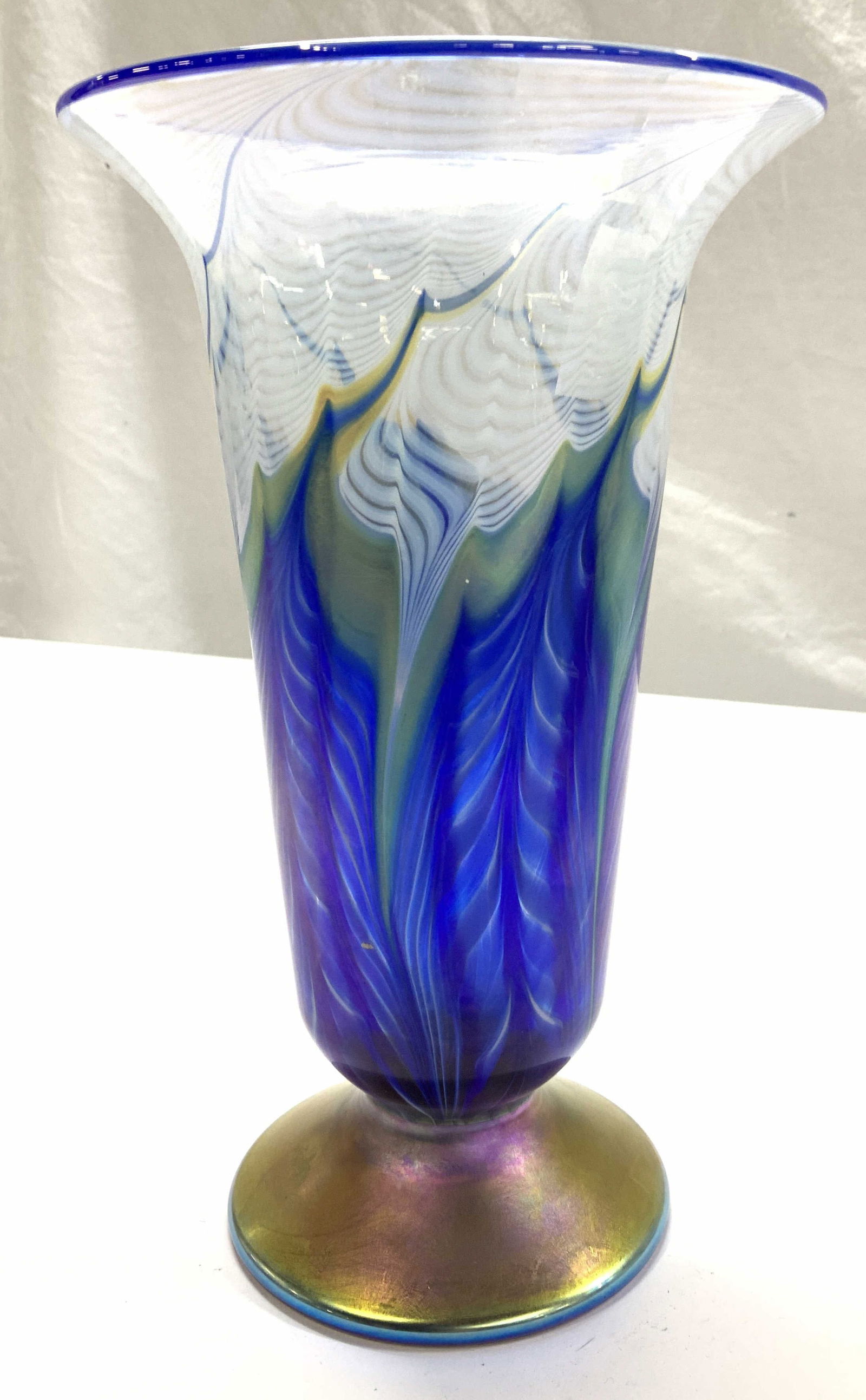 Lundberg Studios Blown Favrile Glass Vase, Sgn (1 of 7)