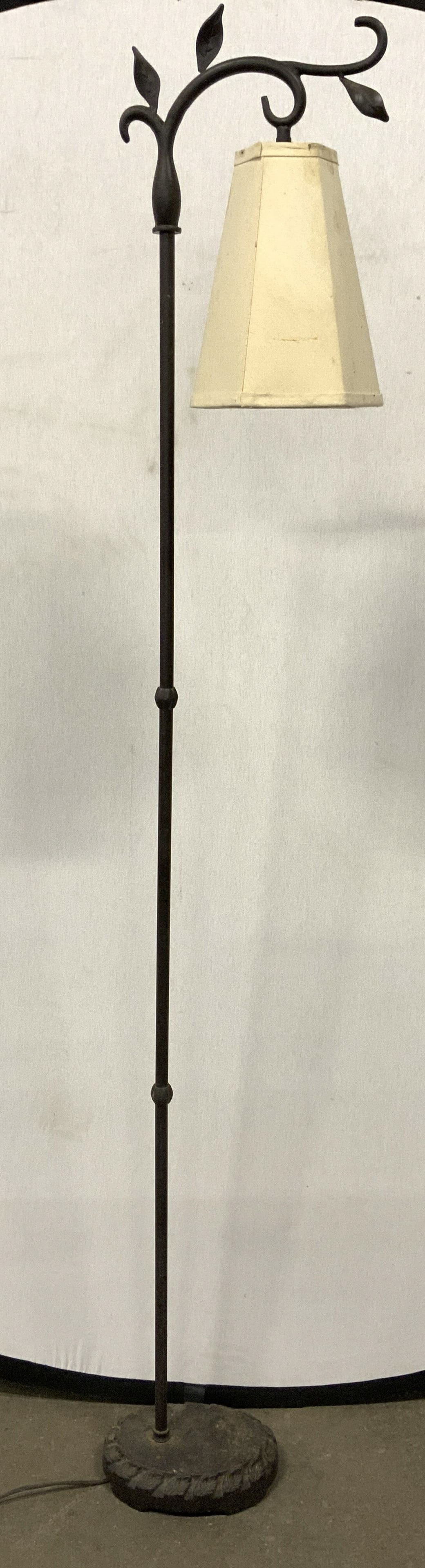 Vintage Iron Floor Lamp W Shade (1 of 6)