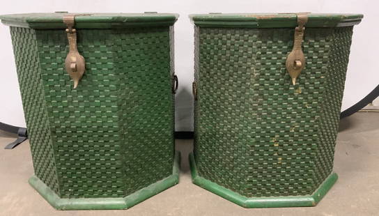 Pr Vtg Lidded Wooden Loom Baskets Laundry Baskets: Lot includes 2 loom baskets. Each are green toned and wooden. Baskets are vintage possibly antique. Each piece has hinged lid, metal handles & metal locking mechanism. Each piece measures approx 18.5