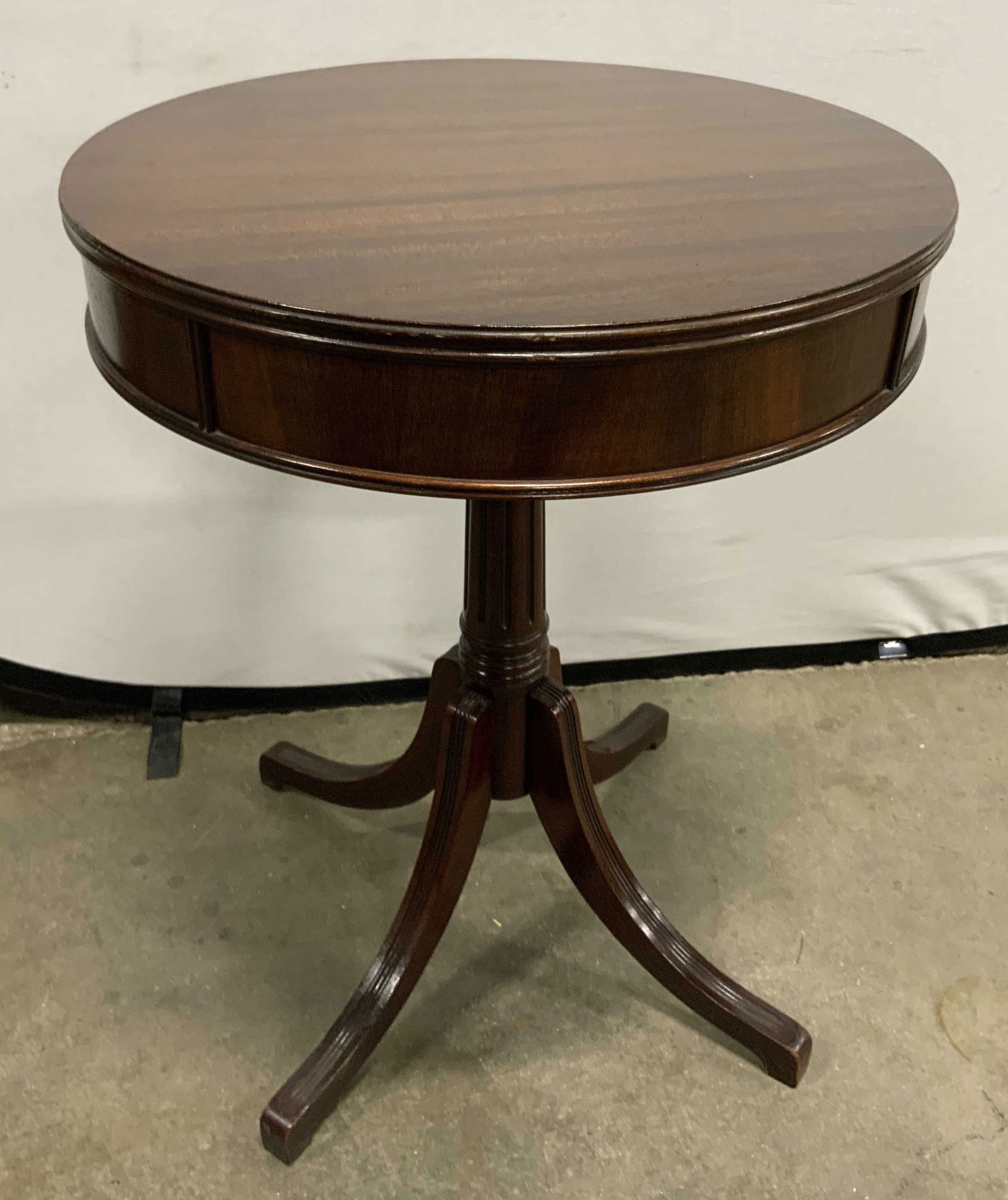 Vintage Round Wooden Pedestal Side Table (1 of 13)