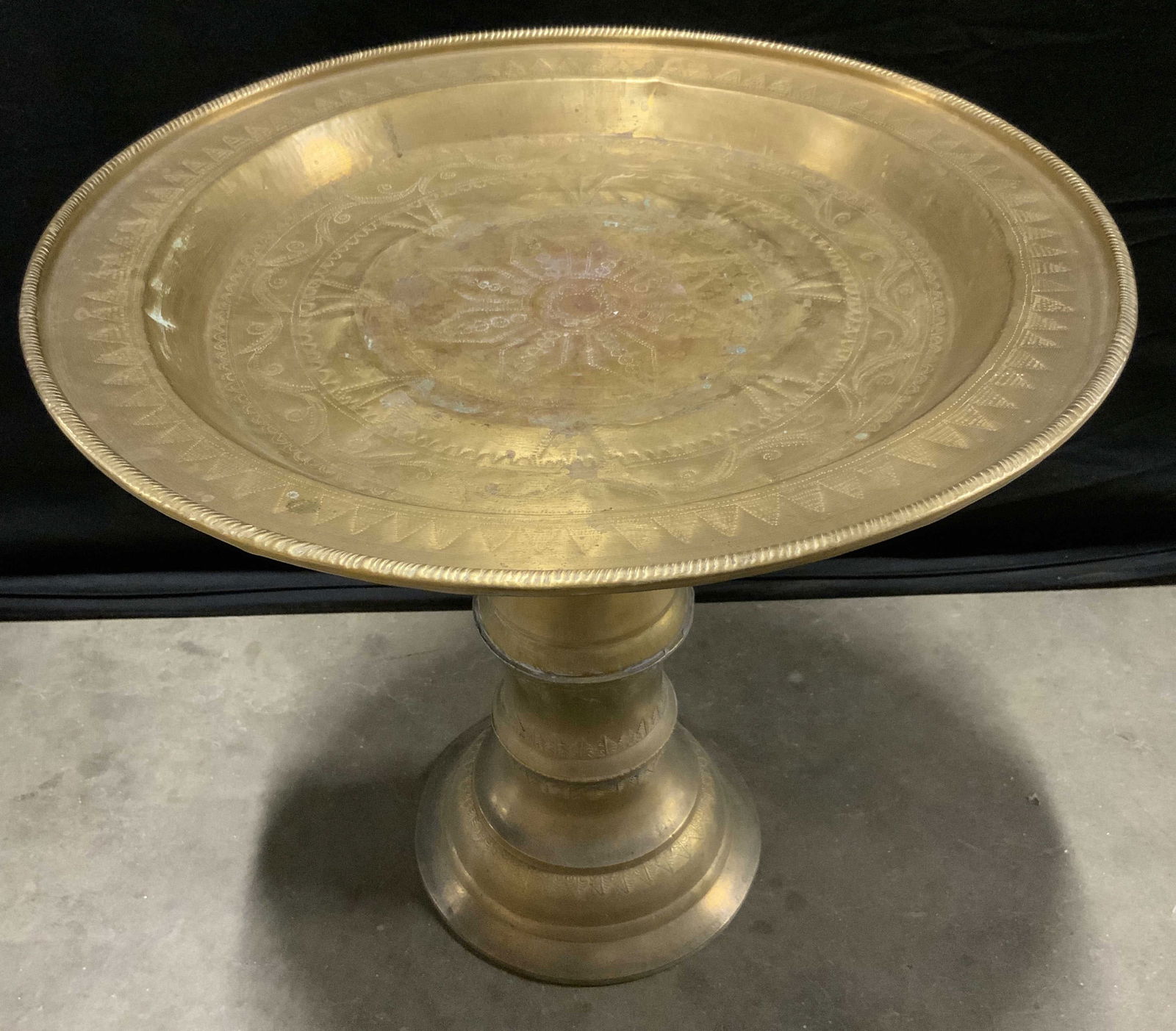 Antq Middle Eastern Brass Tray Table C 20th C (1 of 7)