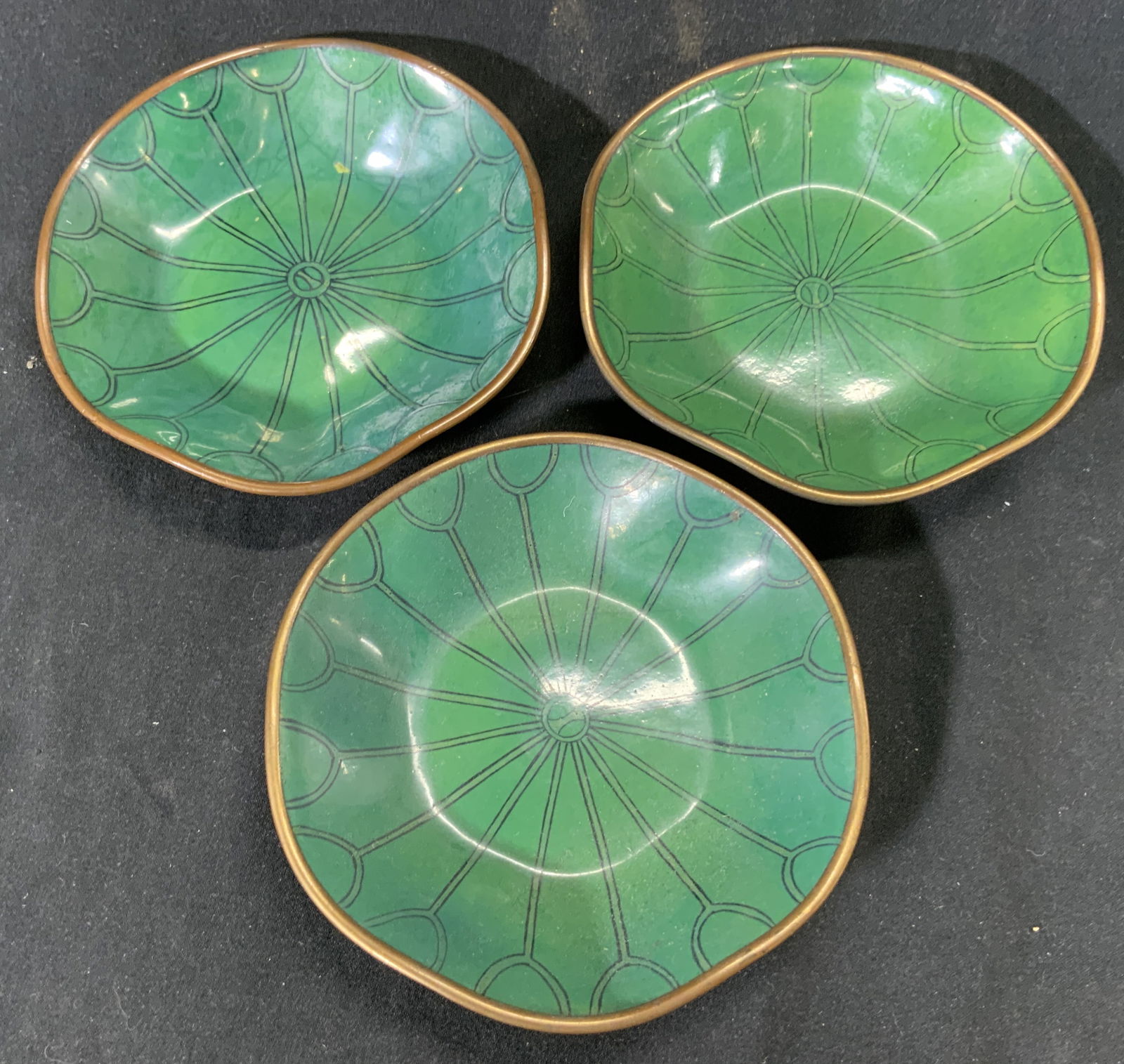 Set 3 Enameled Lilly Pad Trinket Dishes (1 of 6)