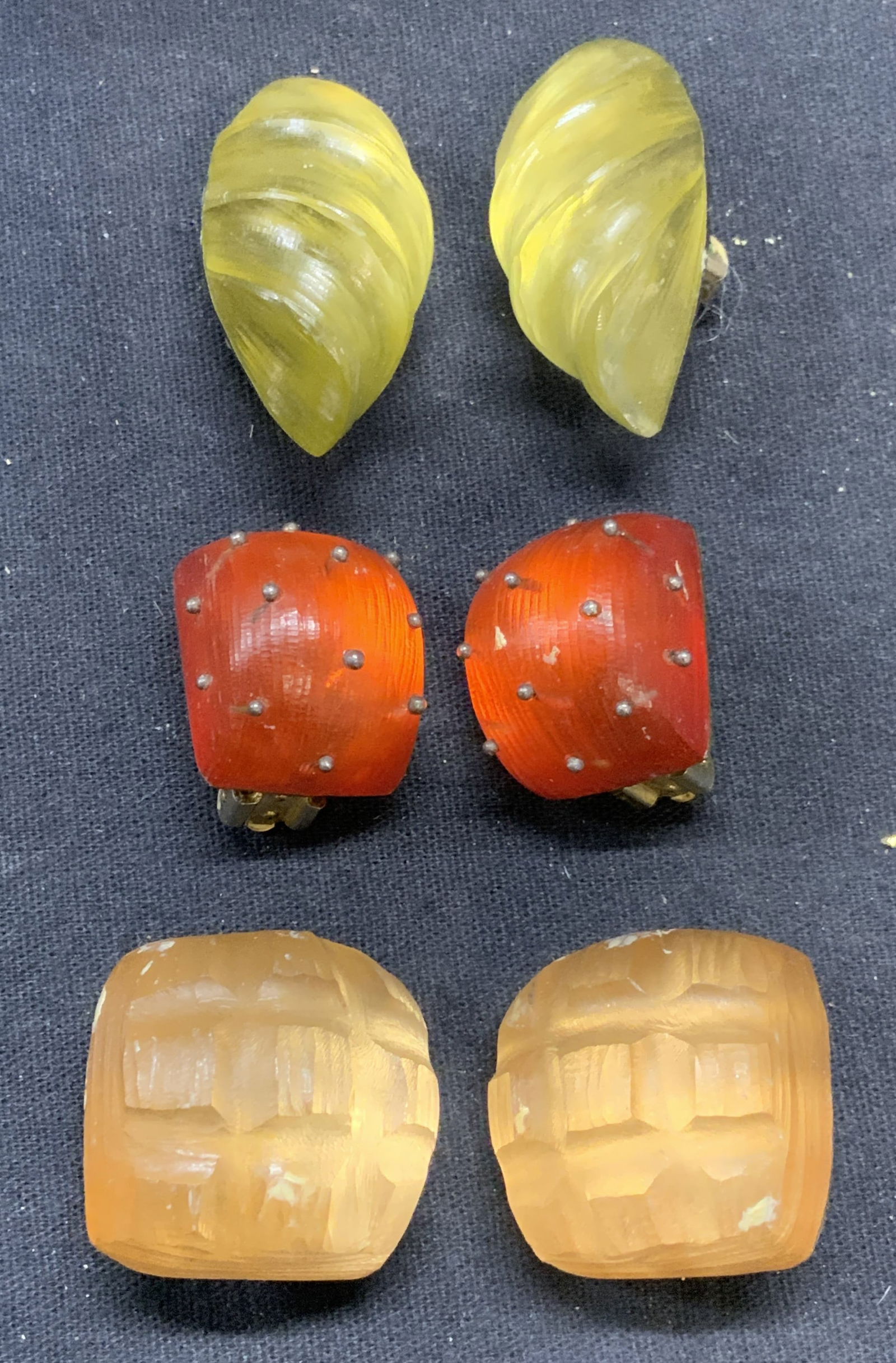 Lot 3 ALEXIS BITTAR Hand Carved Lucite Earrings (1 of 10)