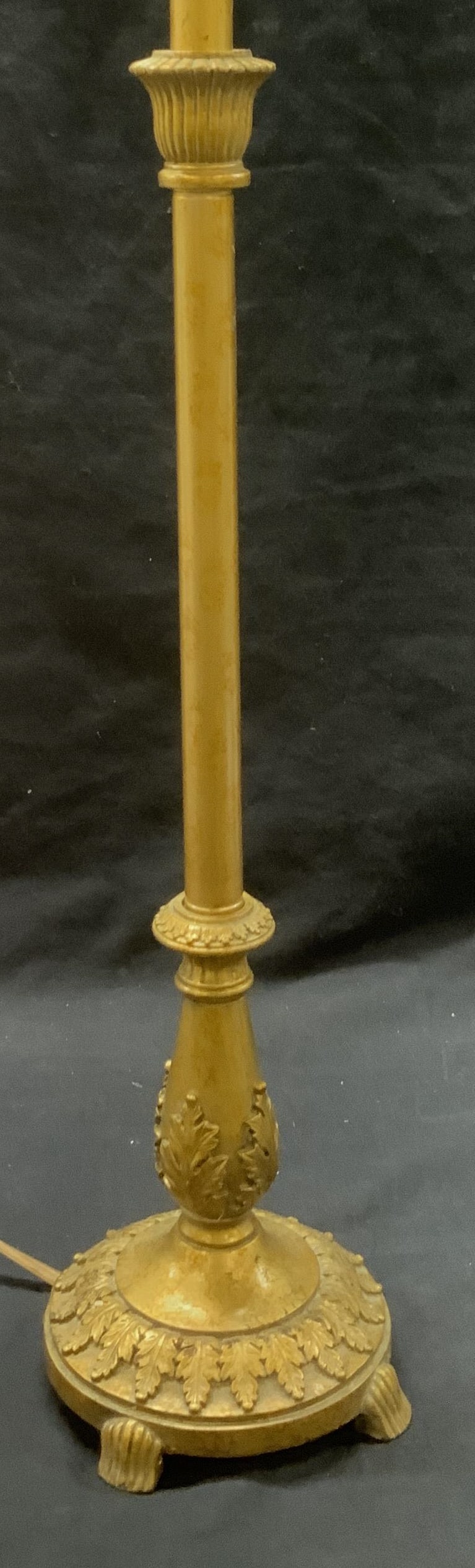 BERMAN Acanthus Leaf Portable Table Lamp (1 of 9)