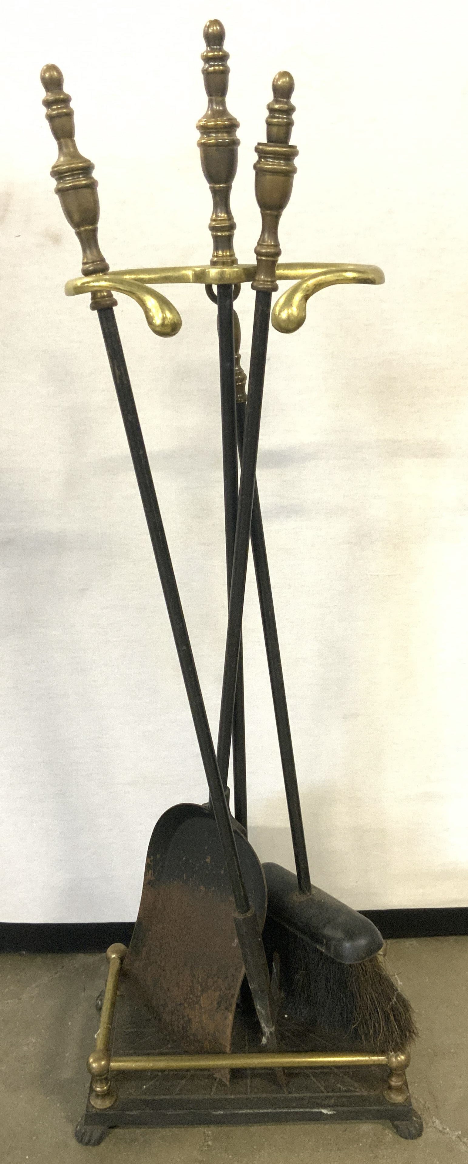 Set 4 Vntg Iron Fireplace Tools & Rack (1 of 7)