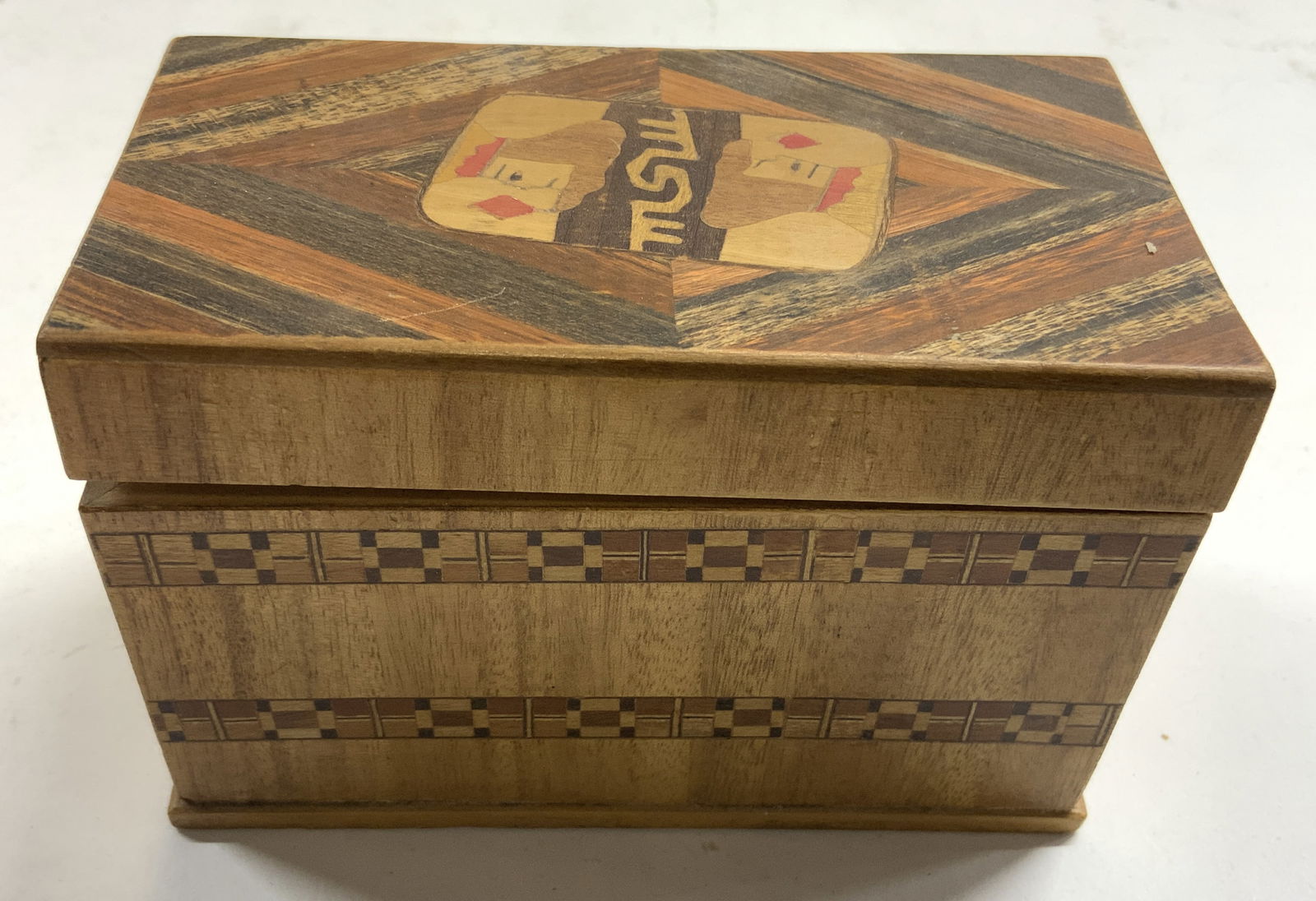 Vintage Inlaid Wooden Card Box & 2 Decks (1 of 13)