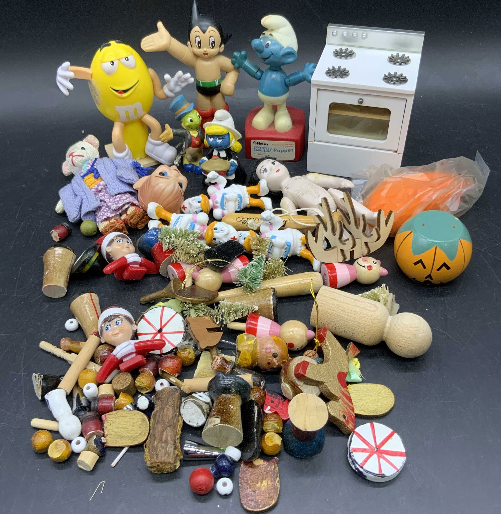Group Lot Vintage Toys, ASTRO BOY & More 80s&90s (1 of 12)