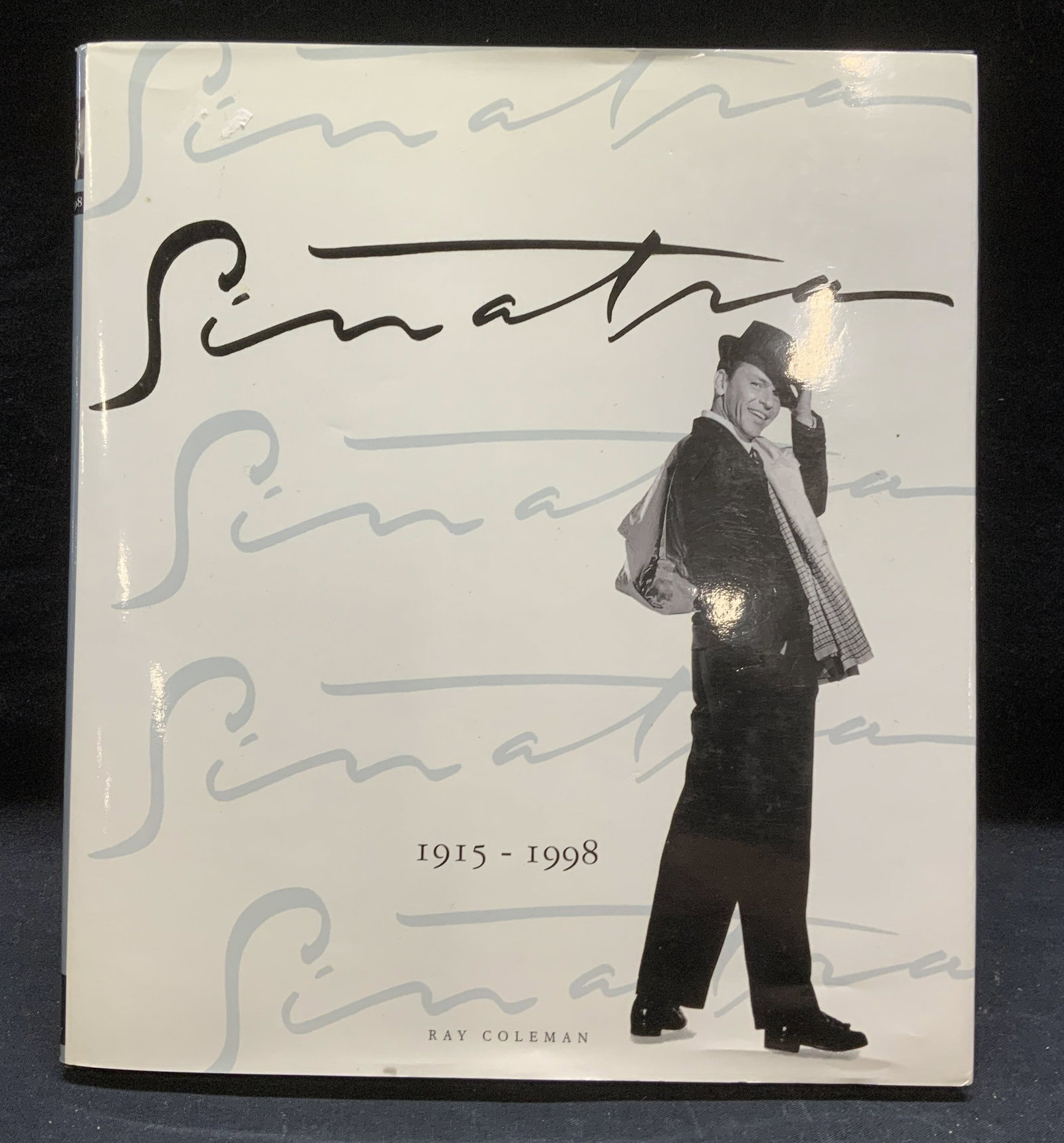 Sinatra Portrait of The Artist Book, Illustrated 1995: Hardcover copy of Sinatra, A Portrait of The Artist 1915-1998 by Ray Coleman. Published by Regnery Publishing, 1995. Contains illustrations. Measures approx. 11 x 10 inches. Some wear to cover, pages 