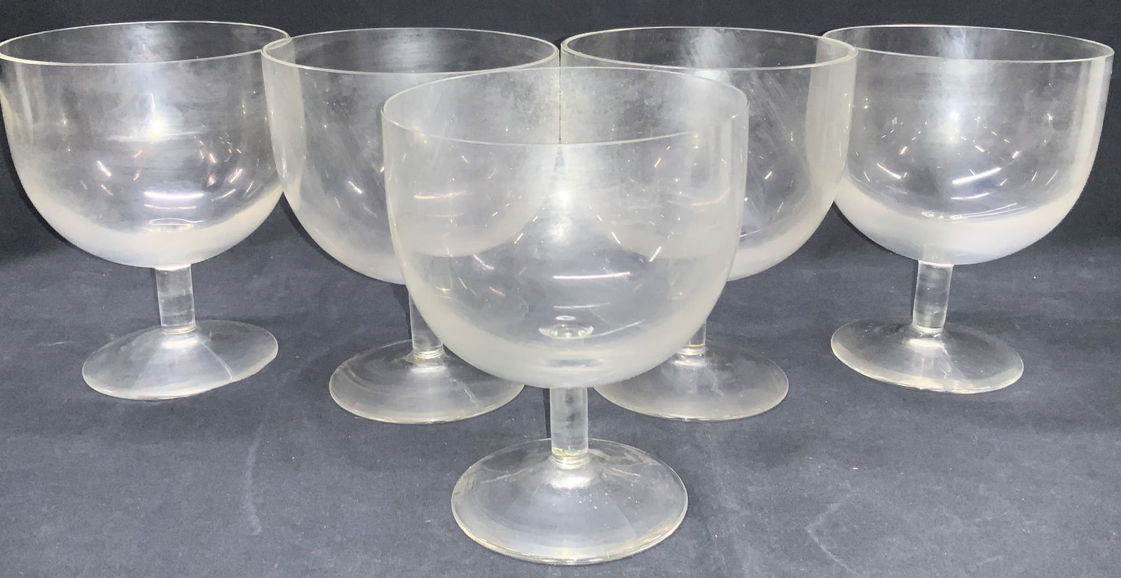 Set 5 Clear Glass Stemware Goblets (1 of 6)