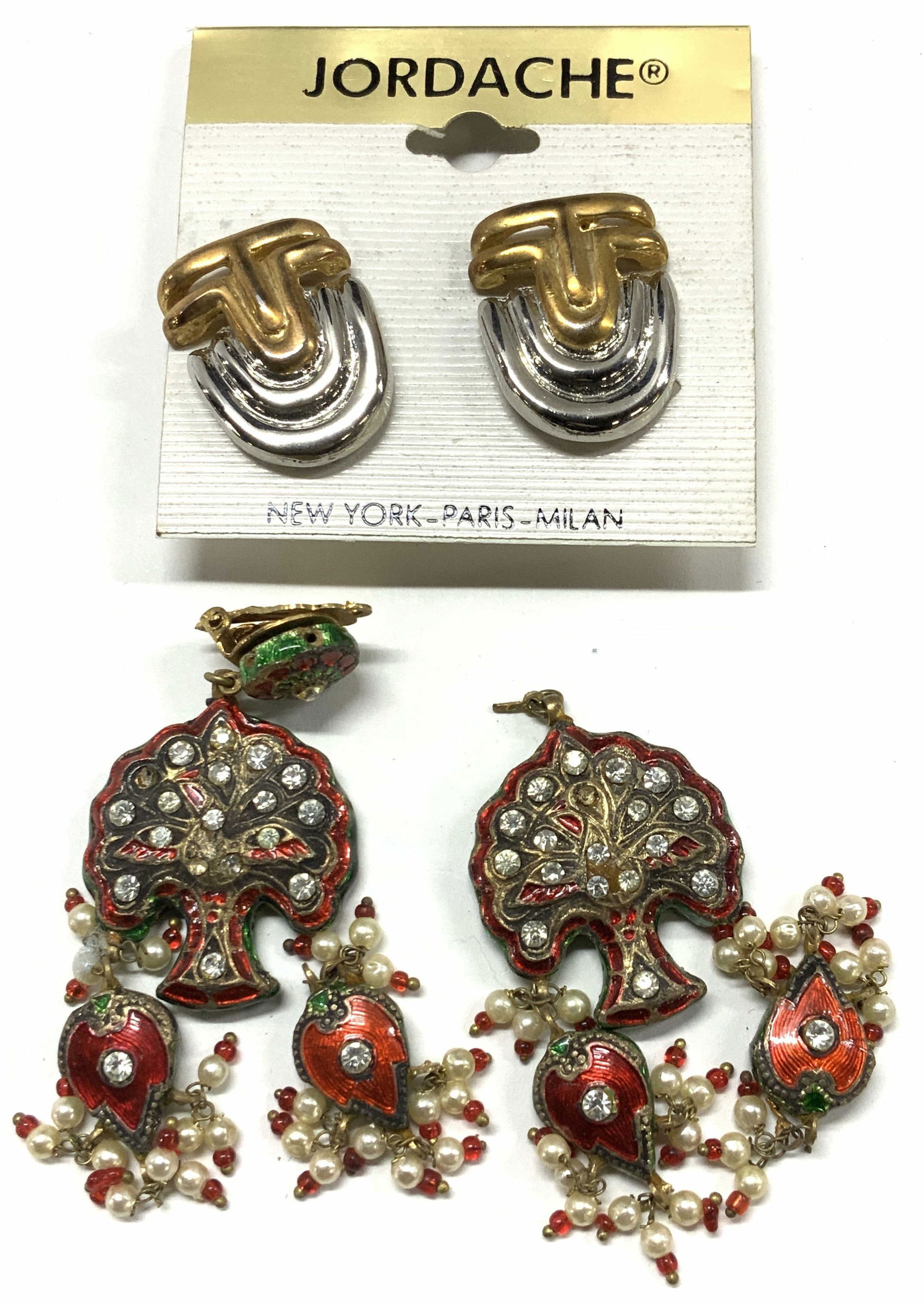 Jordache Clip on Earrings, Indian Enamel Access. (1 of 6)