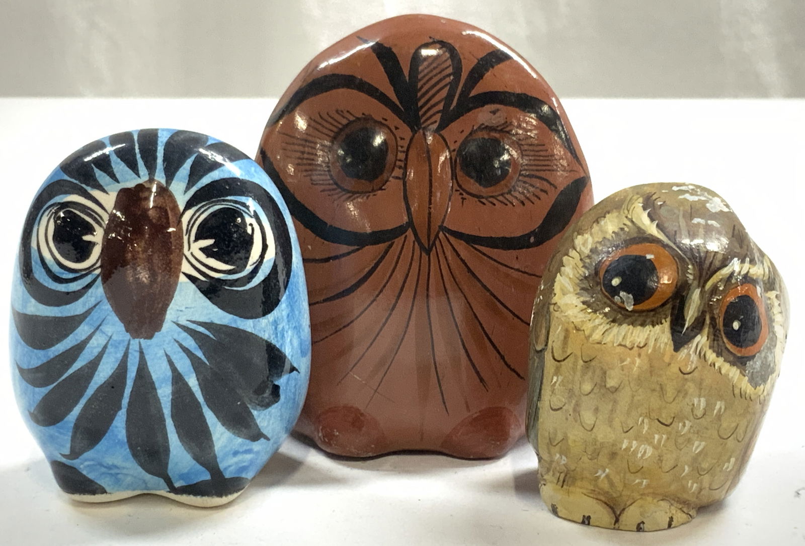 Lot 3 Signed Hand Painted Ceramic Owl Figurals (1 of 10)
