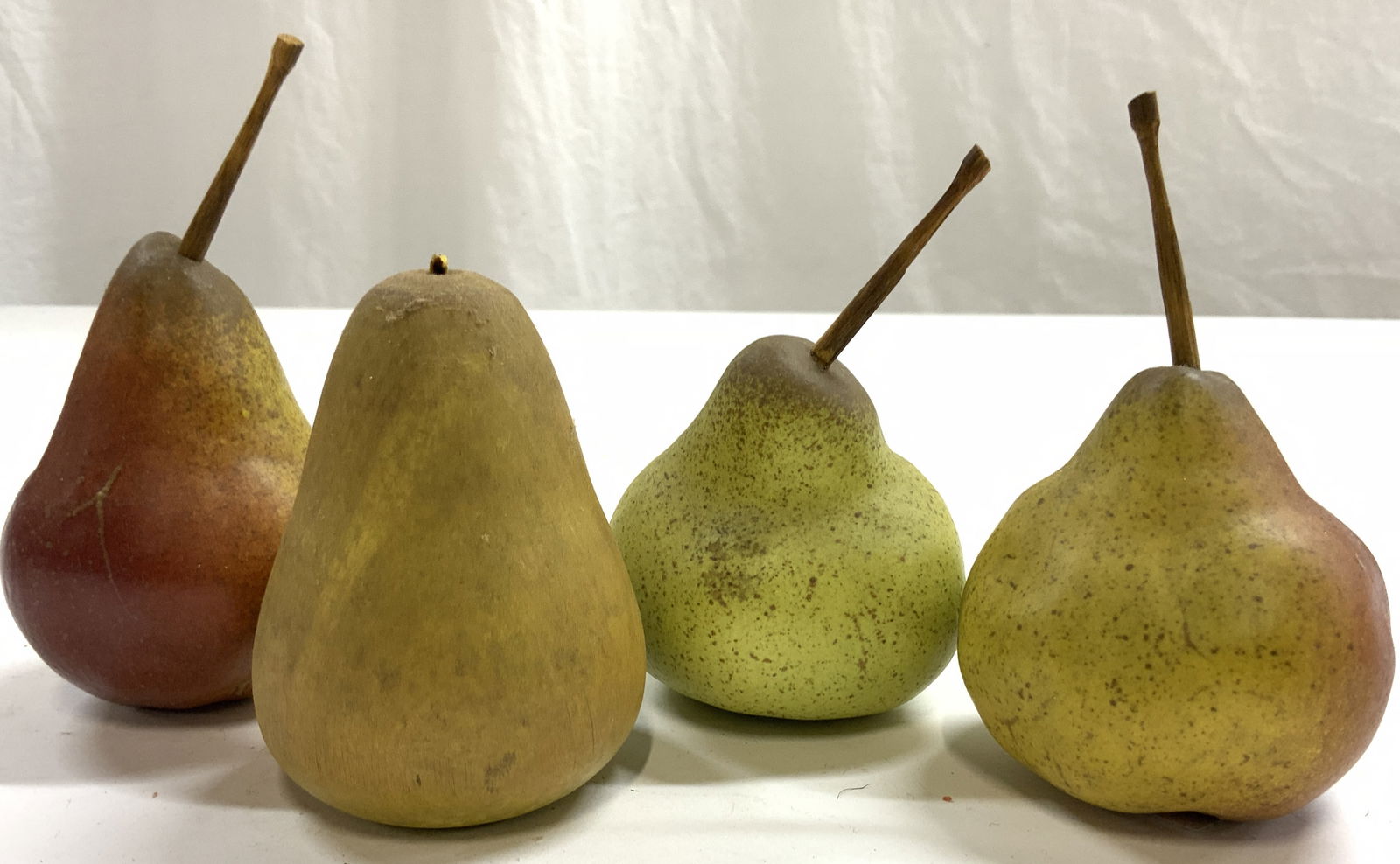 Lot 4 Resinous Pear Figures (1 of 6)