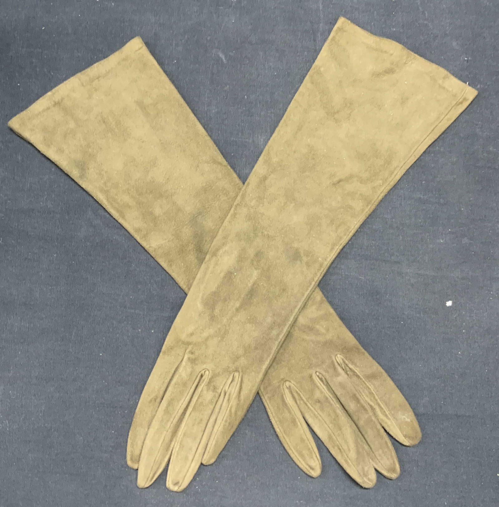 Vtg Bottega Veneta Brown Suede Gloves, Italy (1 of 8)