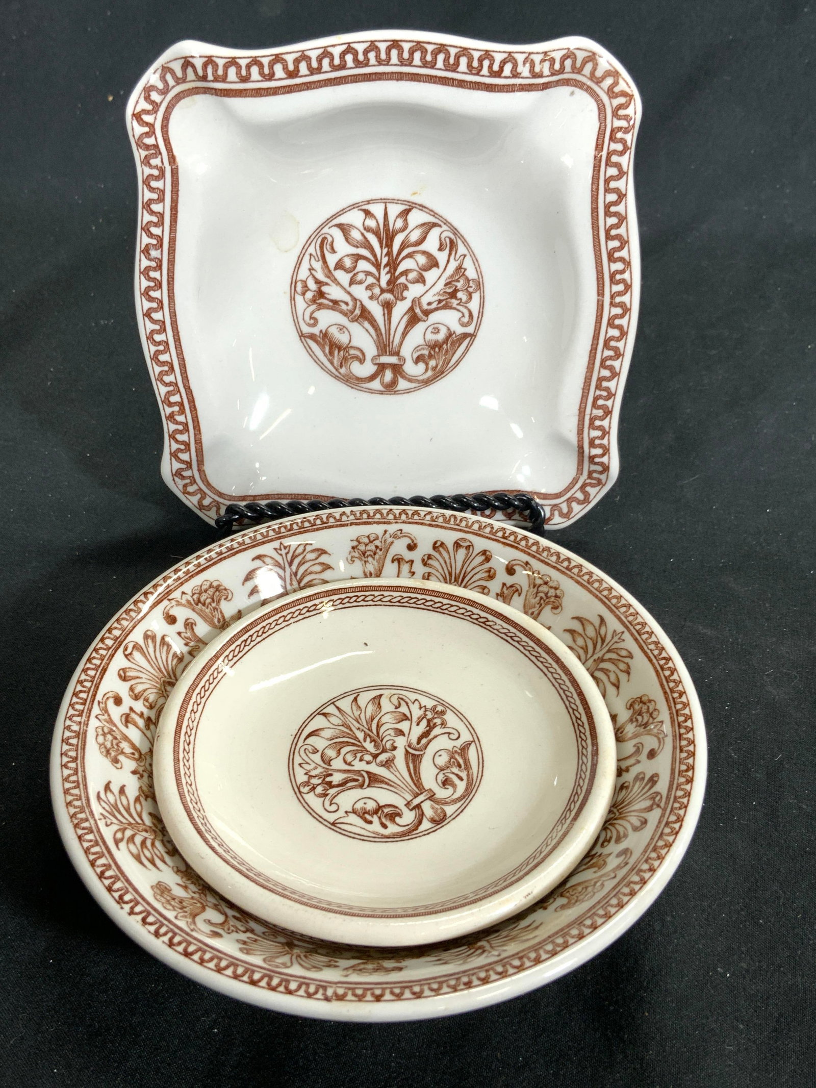 3 Porc Trinket Dishes, DUNN BENNETT & CO Eng More: Each piece is marked DUNN BENNETT & CO LTD BURSLEM MADE IN ENGLAND on underside. 2 are marked G KIEFER & CIE LTD, 1 is marked VITREOUS FRONSTONE. Dish are each vintage and porcelain. Each are white wi