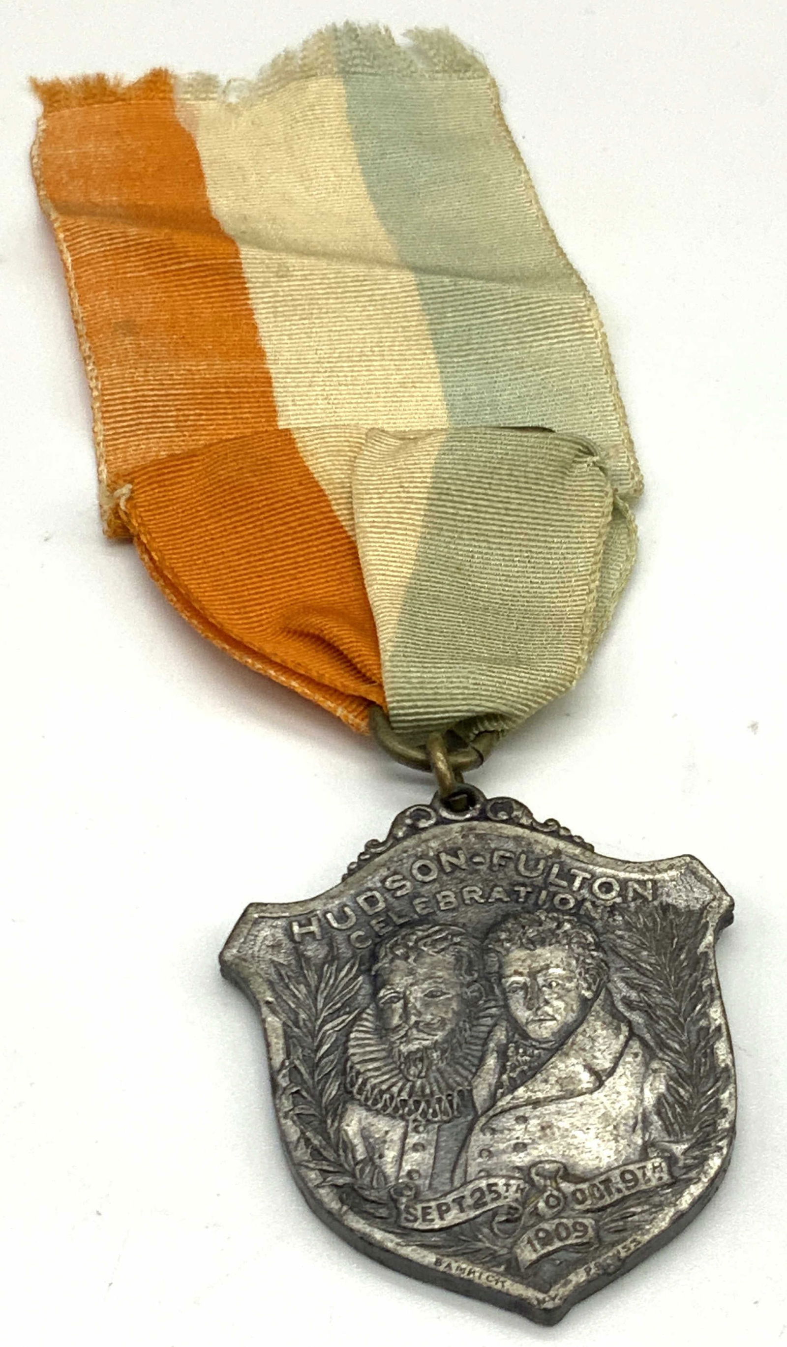 1909 HUDSON FULTON Celebration Badge / Medal (1 of 18)