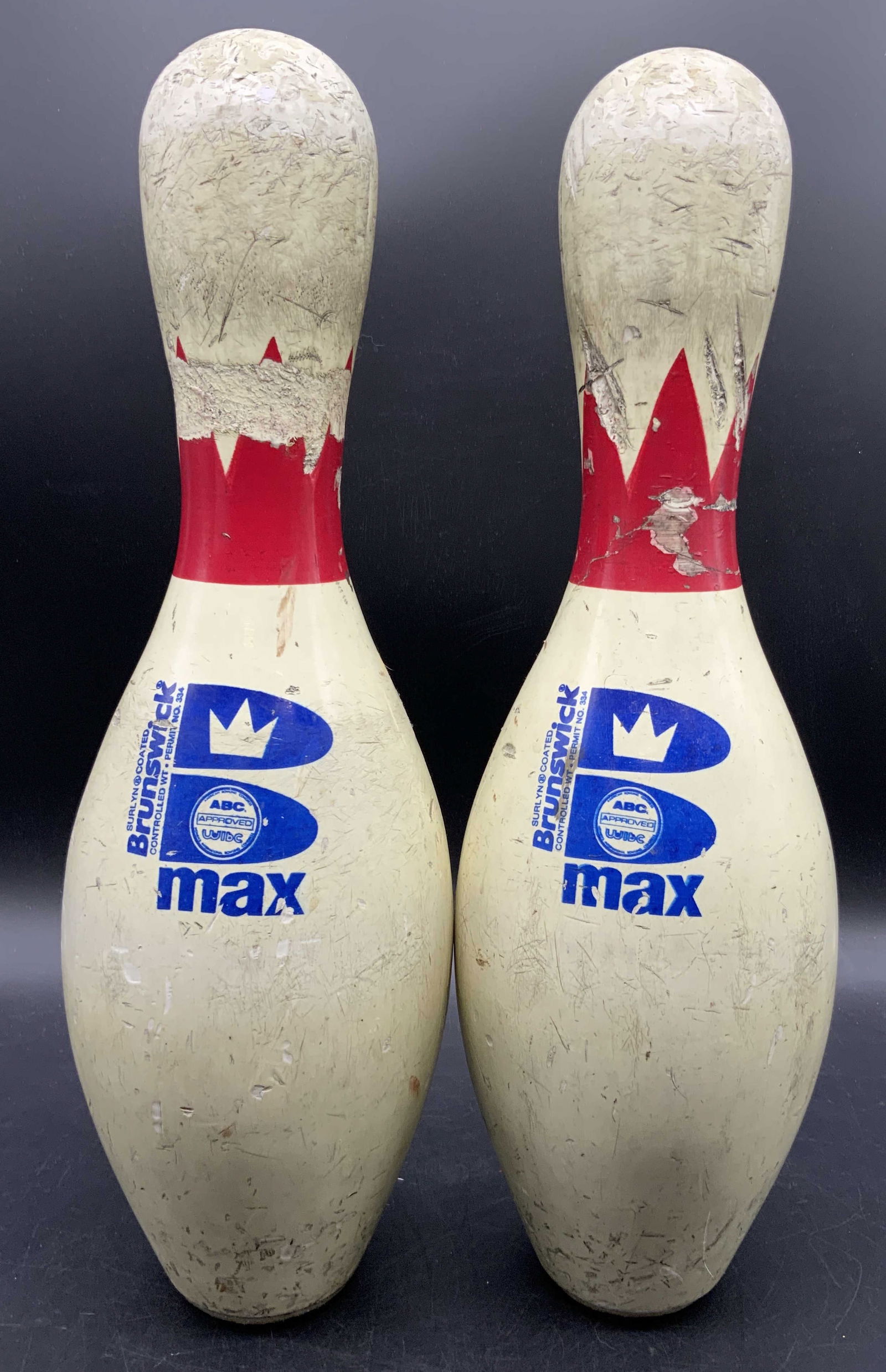 Pair BRUNSWICK Bowling Pins USA (1 of 9)