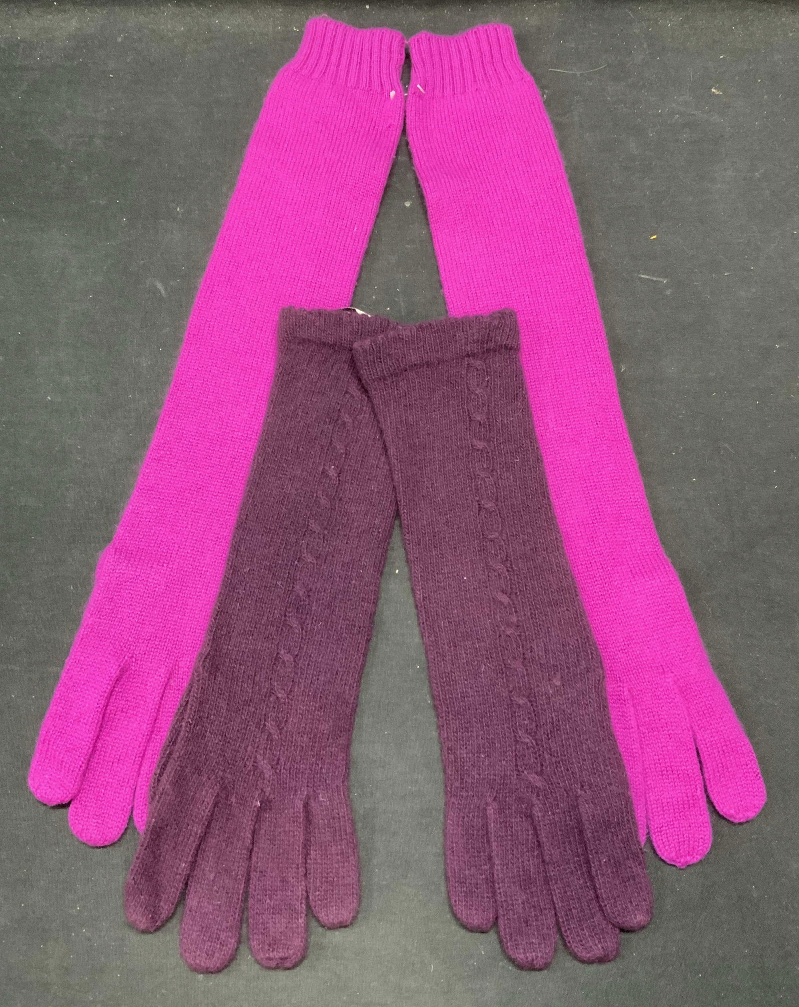 Lot 2 Grandoe Purple Cashmere Gloves, More (1 of 8)