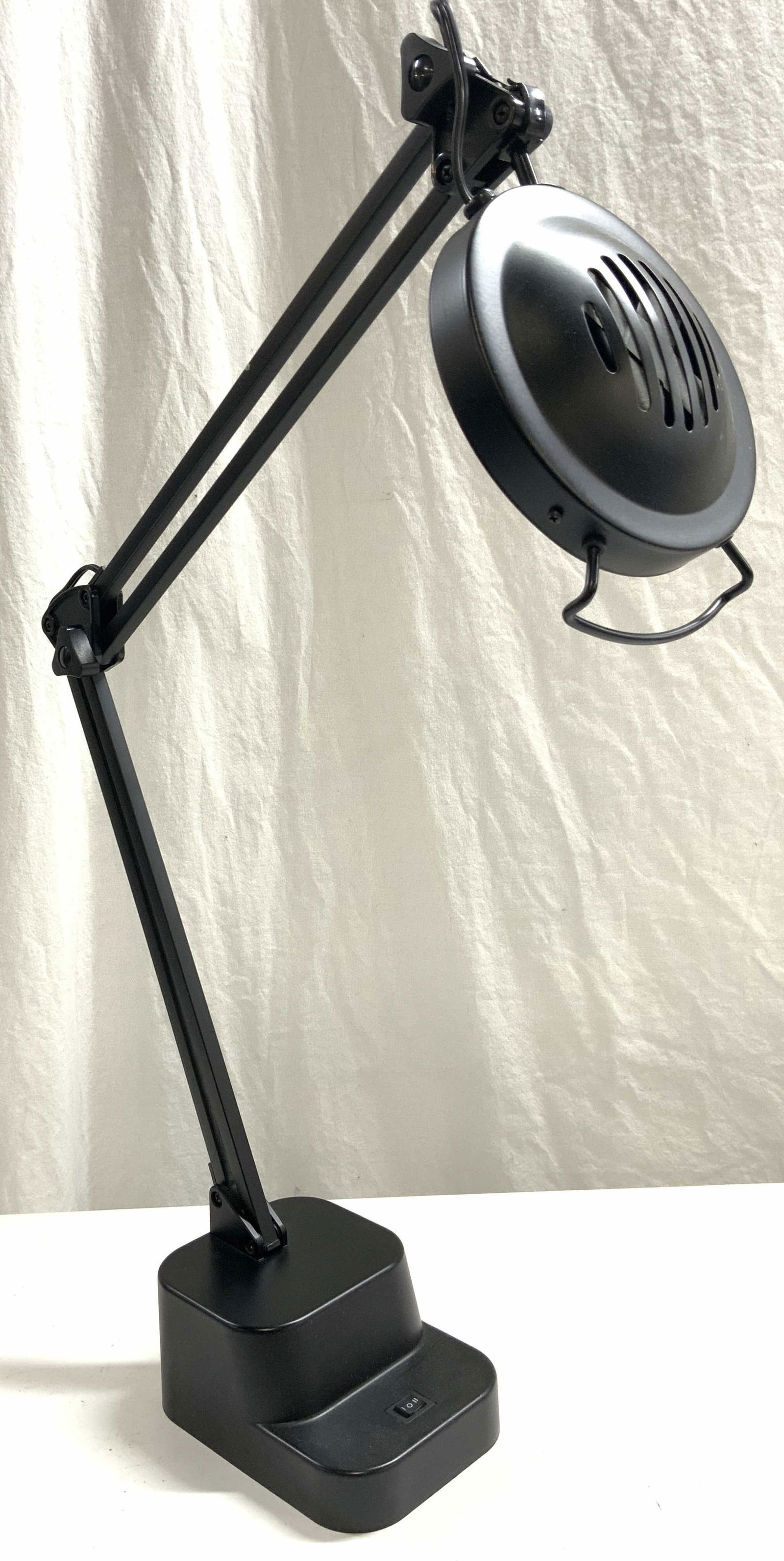 UL Jointed Arm Metal Desk Lamp Black (1 of 7)