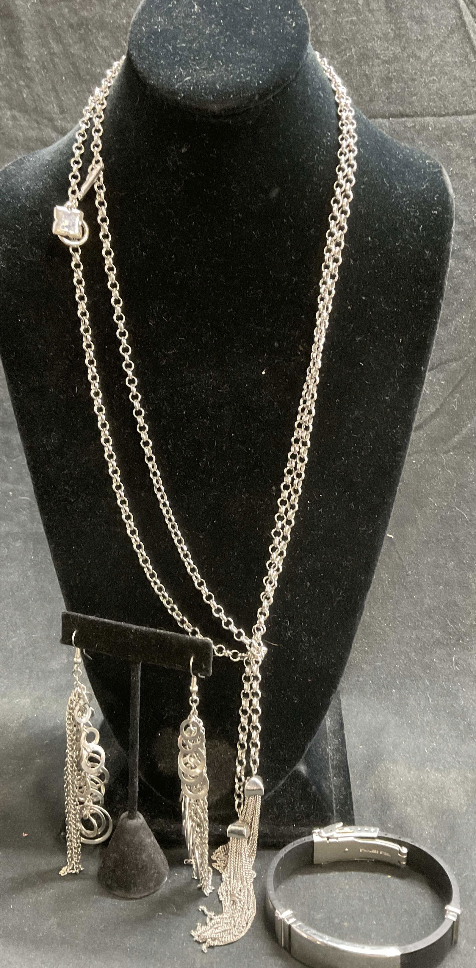 Lot 3 Silver Tone Costume Jewelry (1 of 11)