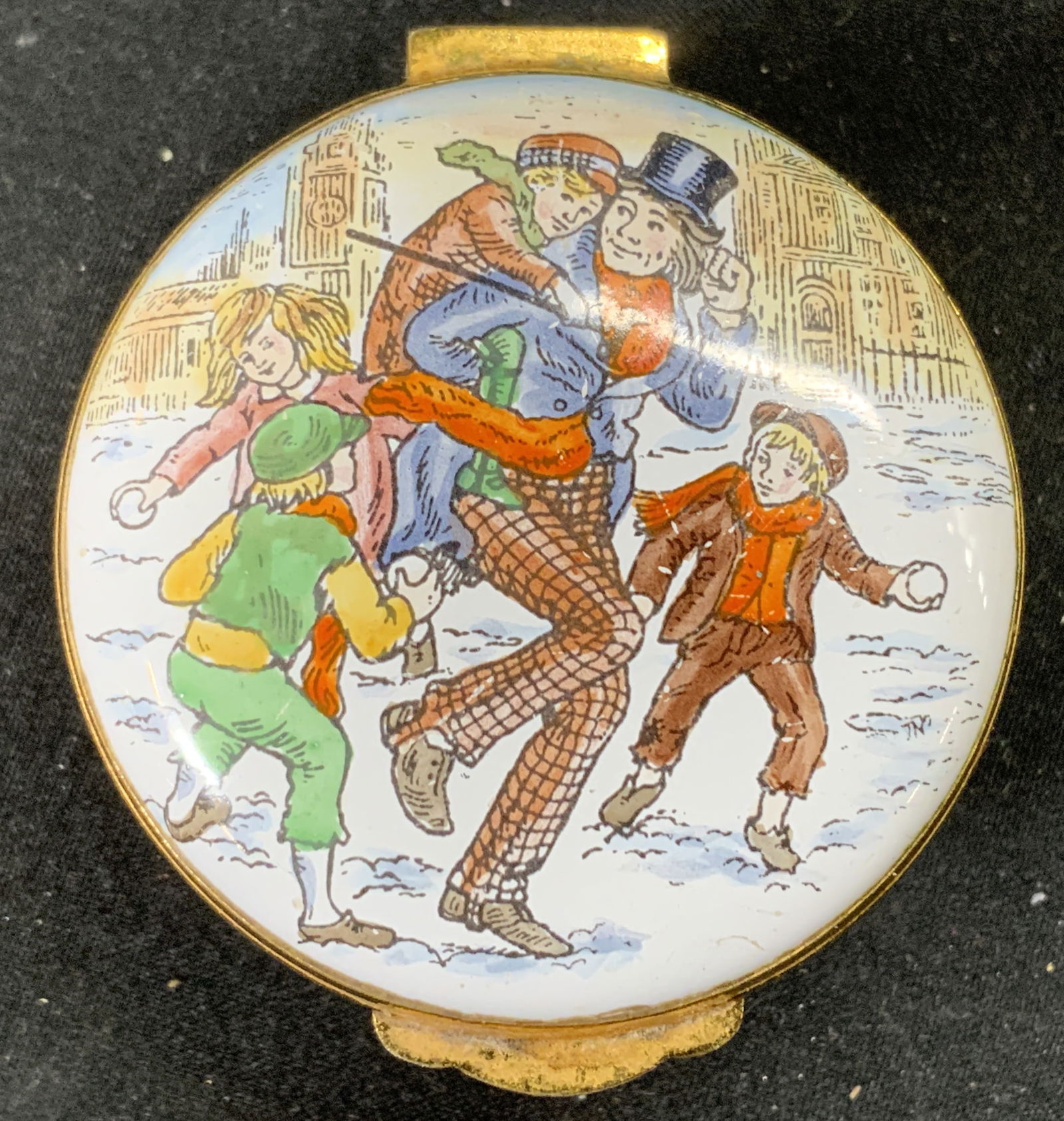 Crummles Enamel Anno Domini Pill Box 1982 (1 of 6)