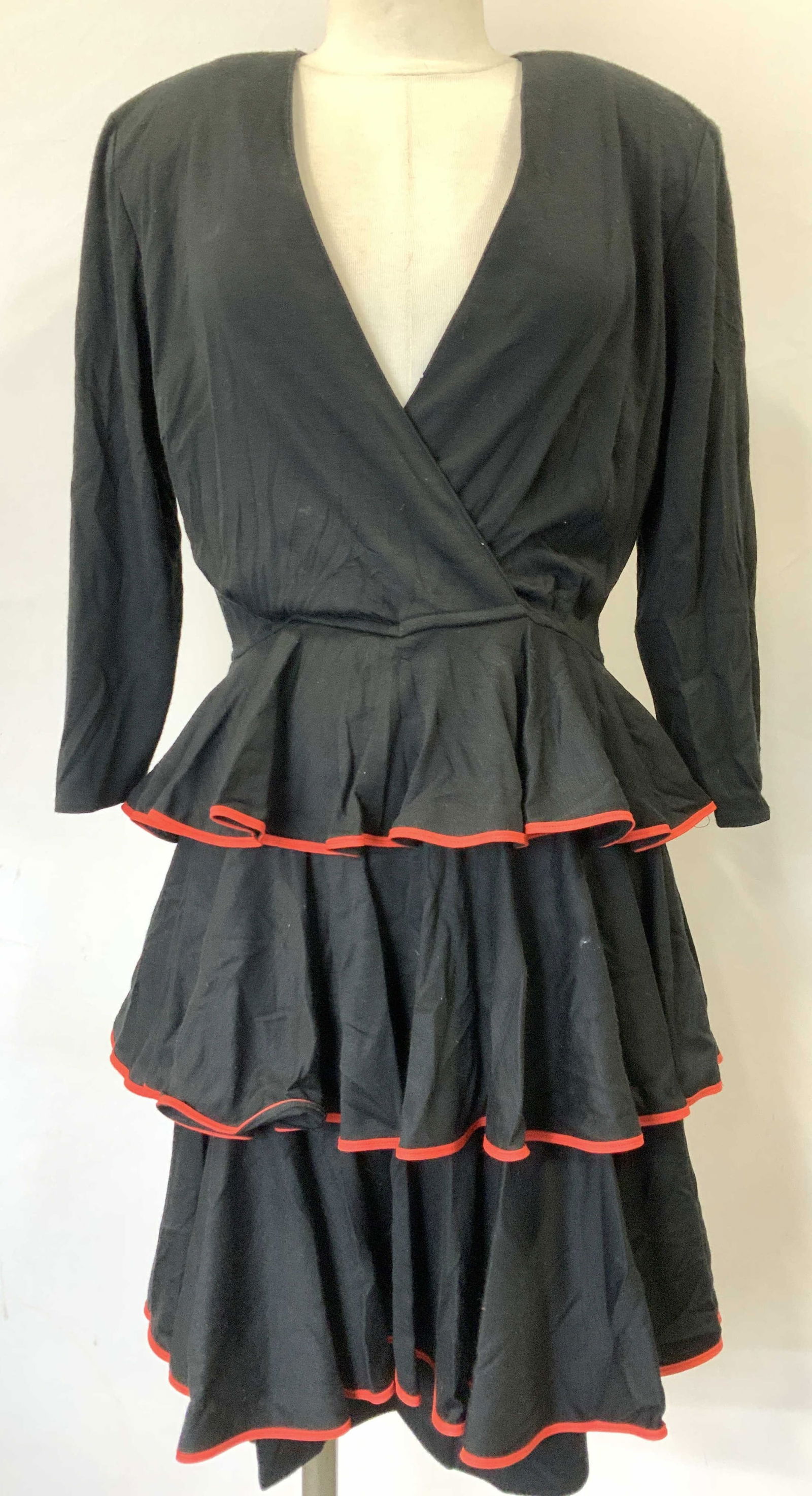 Impression Paris Cotton Ruffle Dress, France (1 of 6)