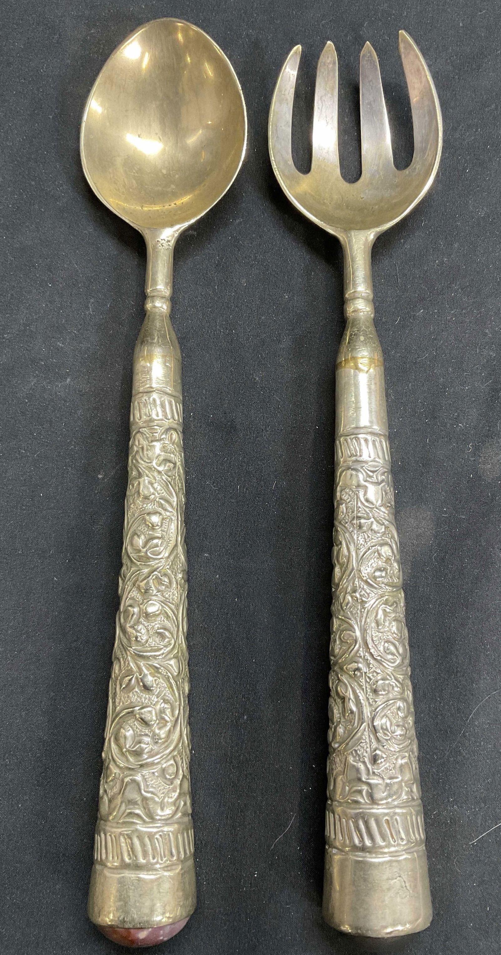 2 Repousse Silver Tone Serving Spoon & Fork (1 of 8)