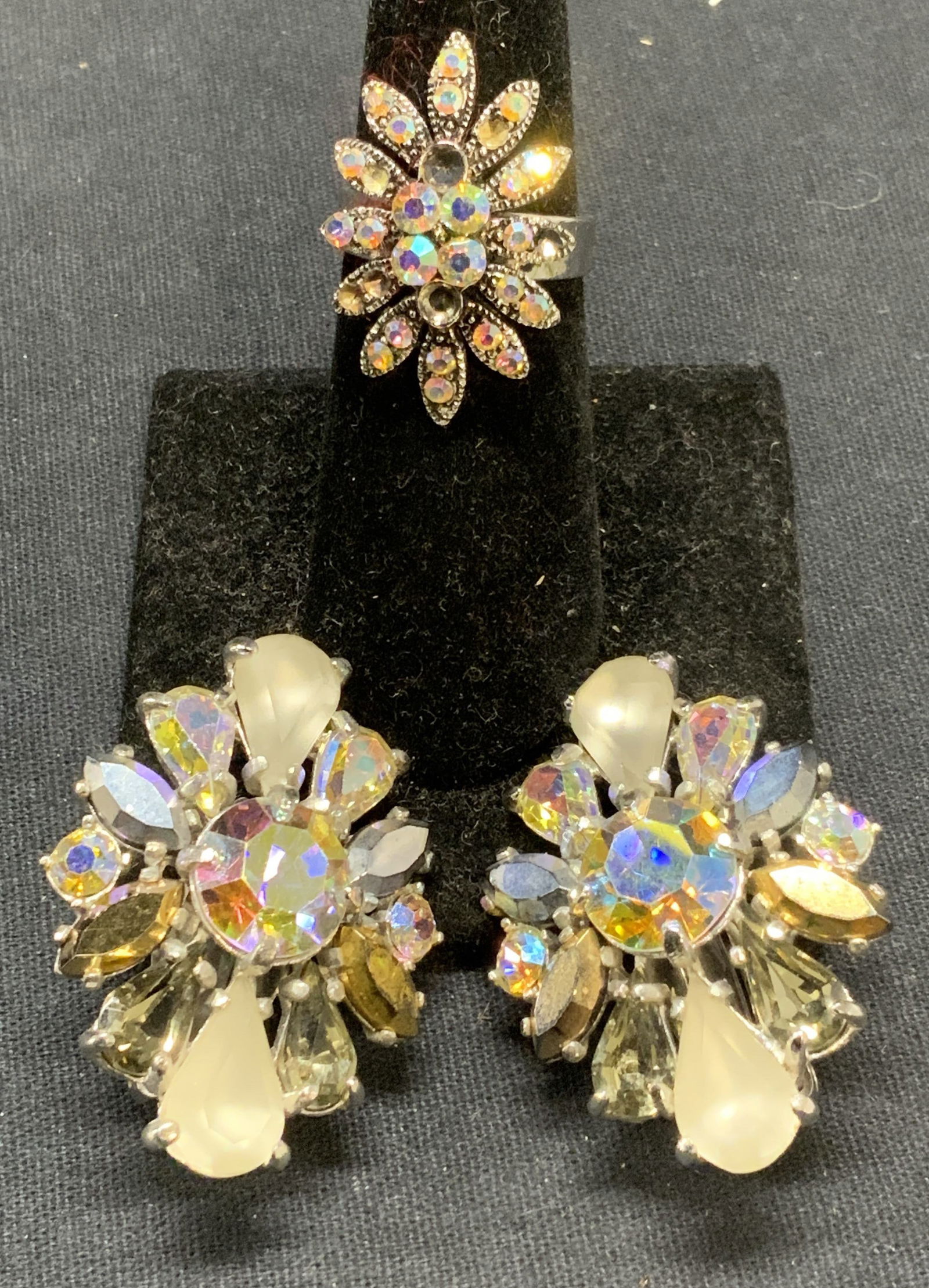 Lot 2 Schiaparelli Crystal Earrings, Crystal Ring (1 of 9)