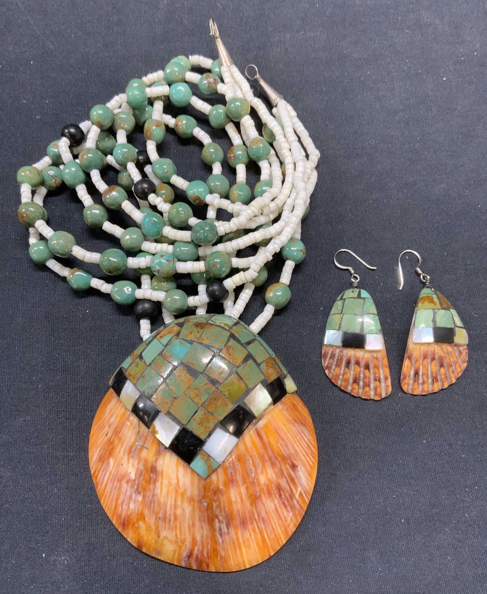 2 pc Signed AMC Spiny Oyster Shell Jewelry Set (1 of 11)
