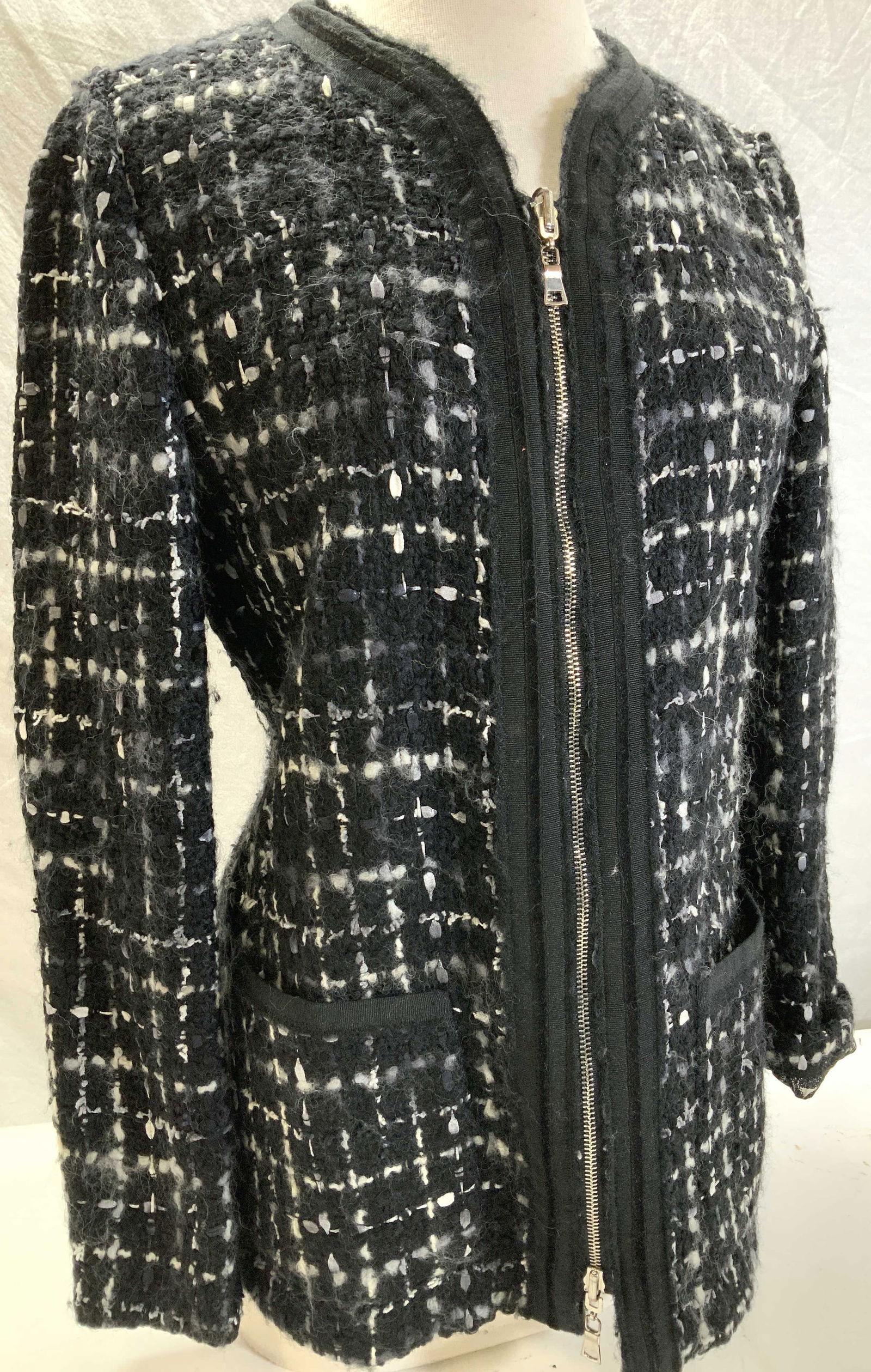 Sophisticated Wool Boucle Jacket w Leaf Lining (1 of 10)
