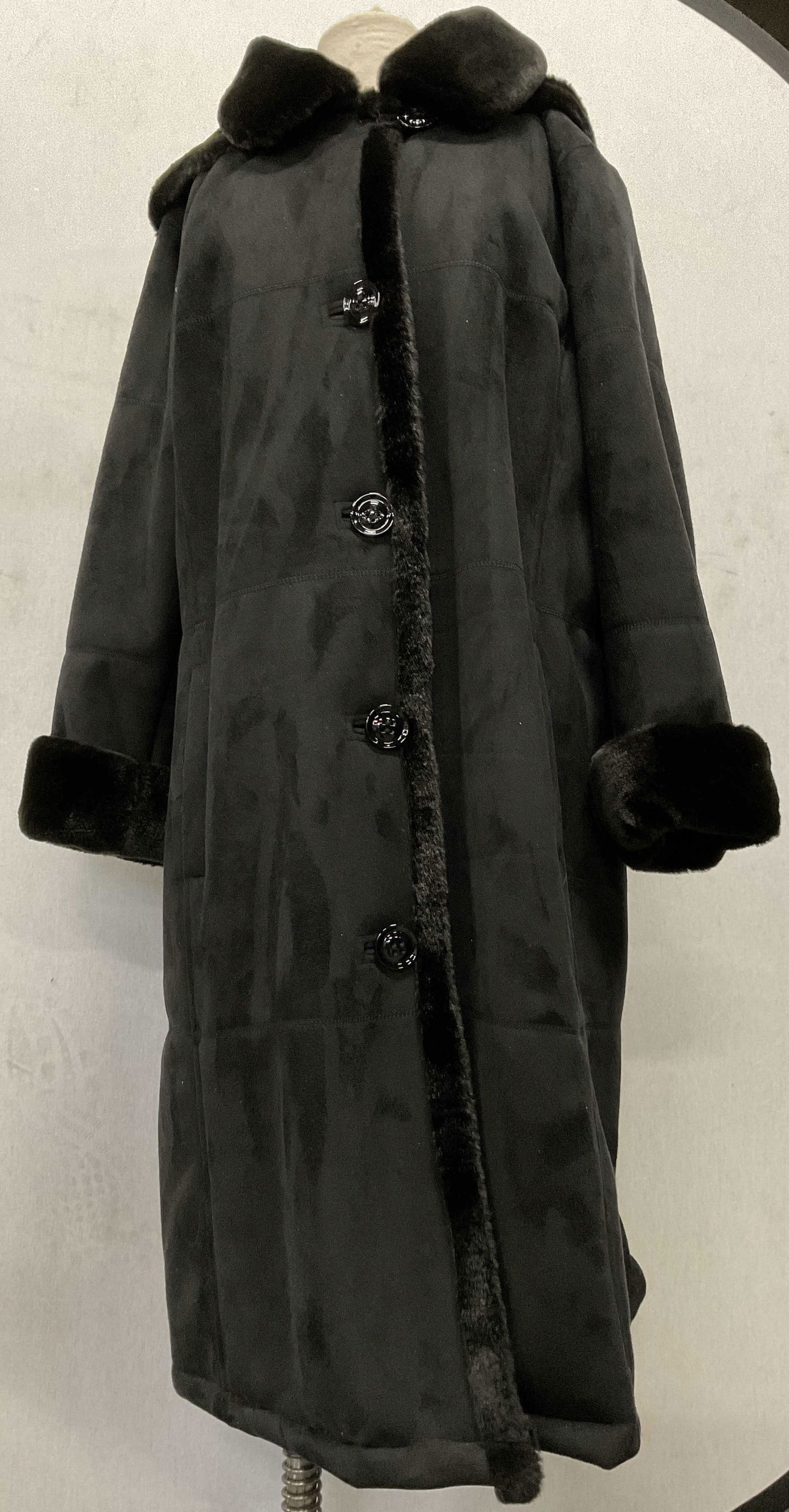 GALLERY WOMAN  Black Hooded Knee Length Coat (1 of 7)