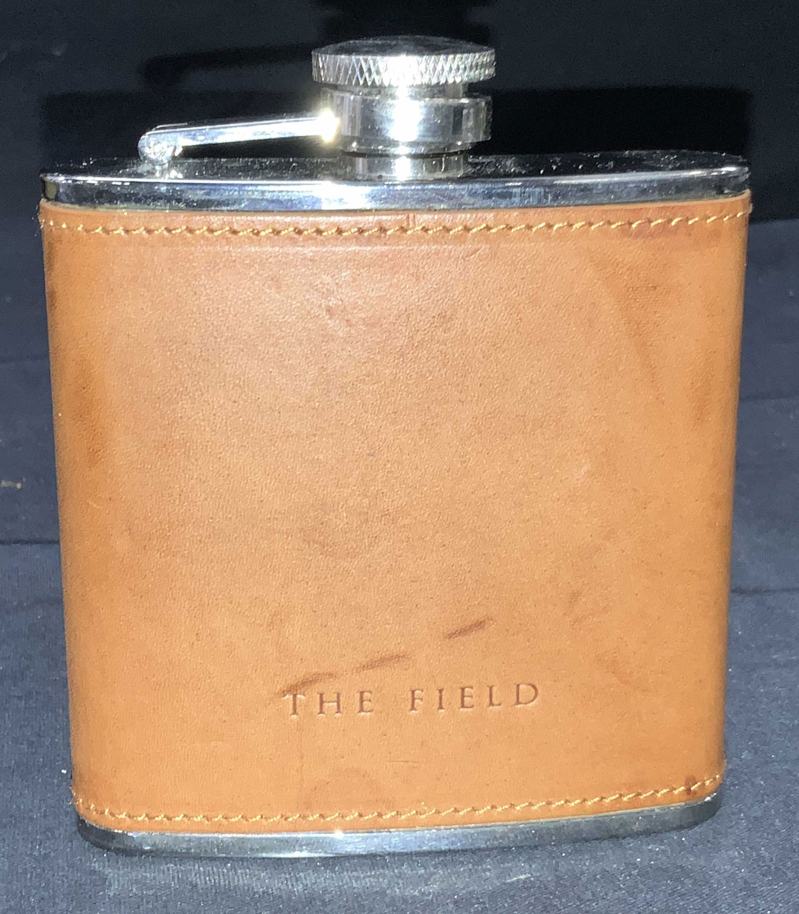 5 Oz Stainless Steel Leather Wrapped Flask (1 of 6)